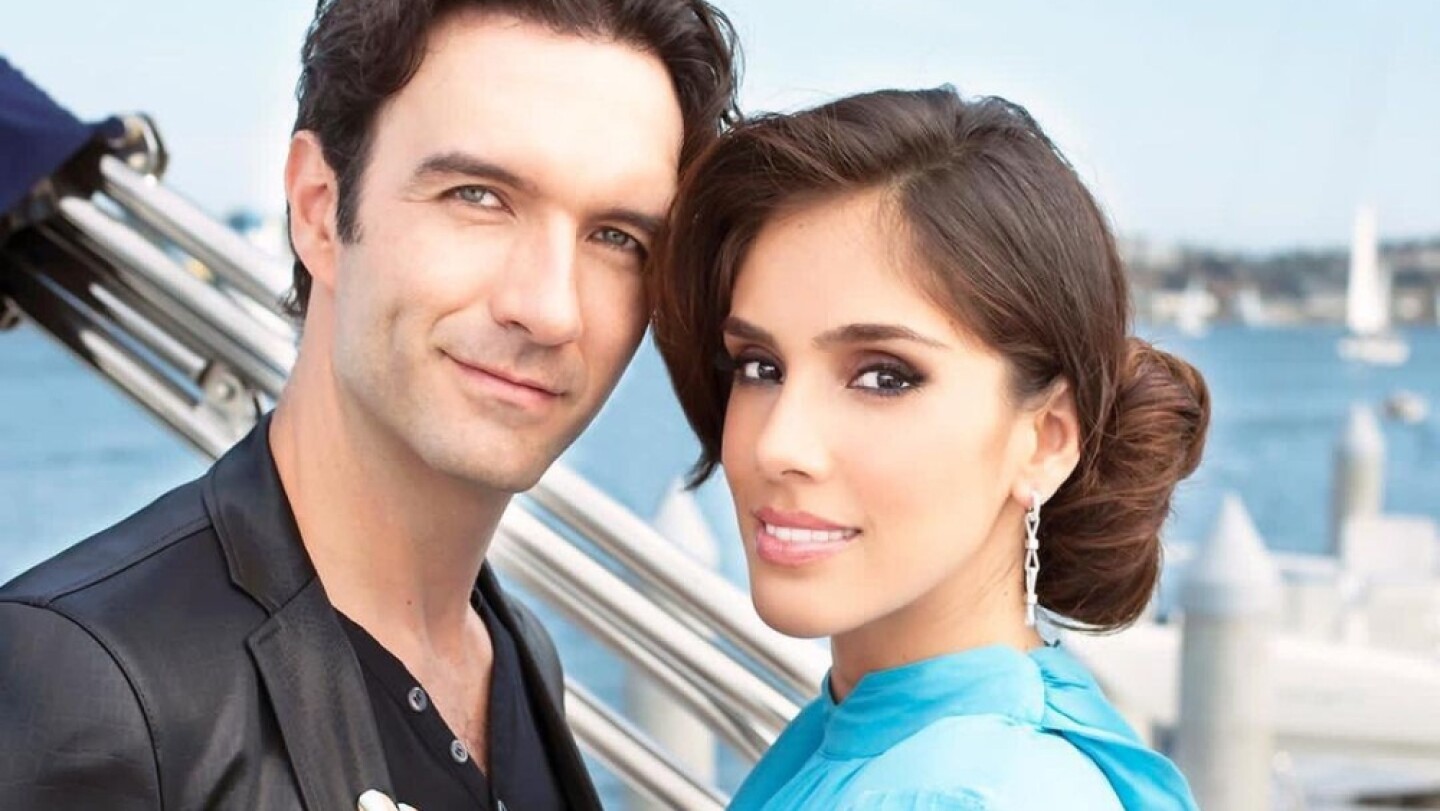 Sandra Echeverría y Leonardo de Lozanne divorcio