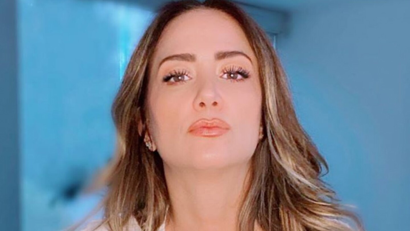 Andrea Legarreta revela secreto para tener una piel rejuvenecida