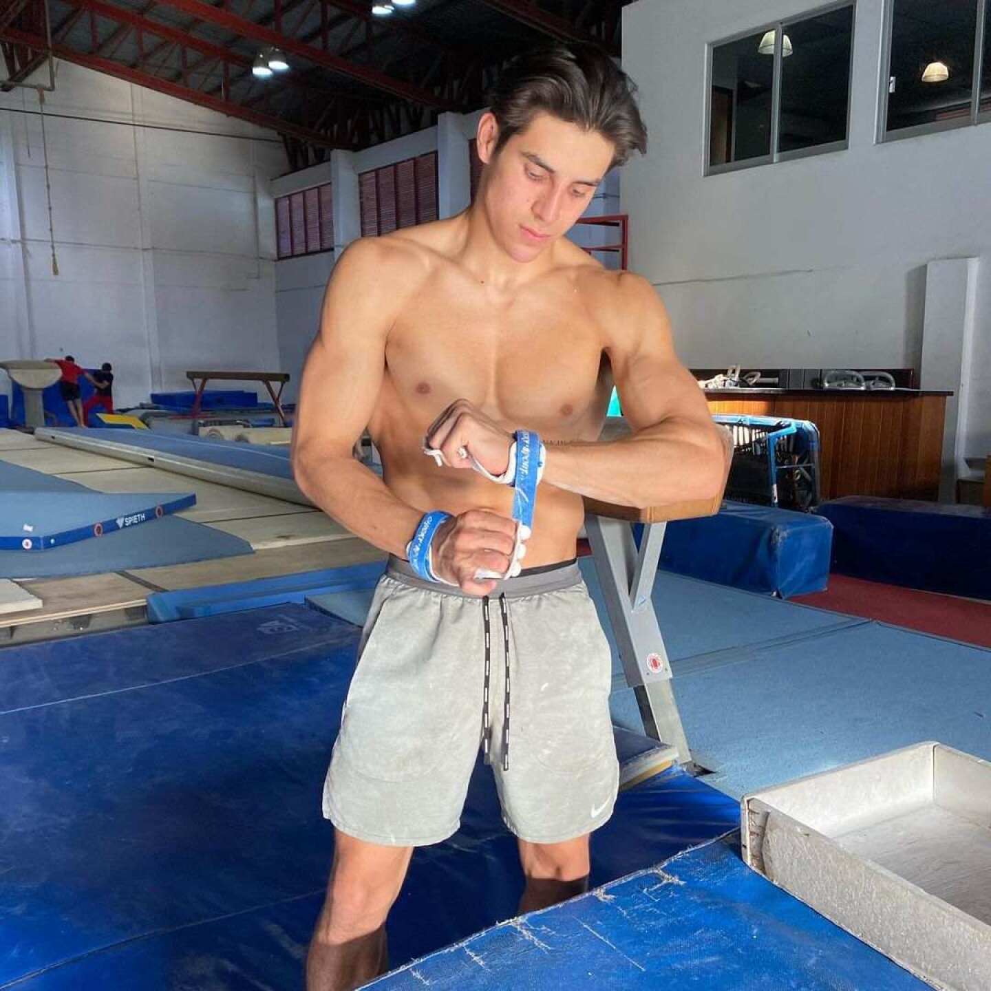 Gimnasta mexicano revela malas condiciones gimnasio entrenar