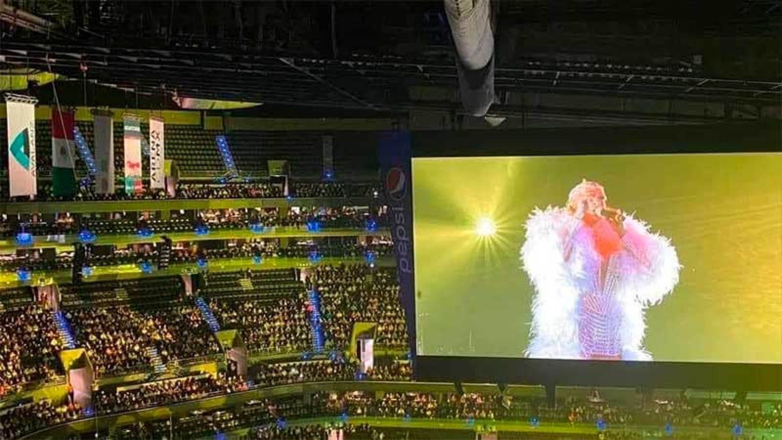 Yuri ha sido comparada con varias artistas