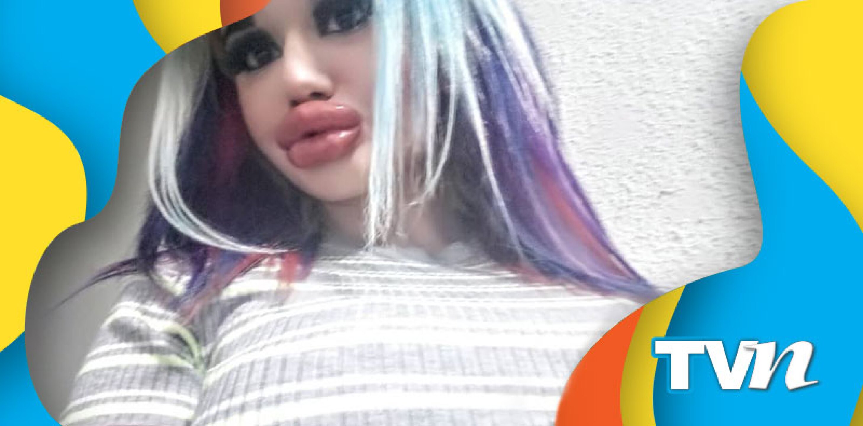 Modelo con labios más grandes