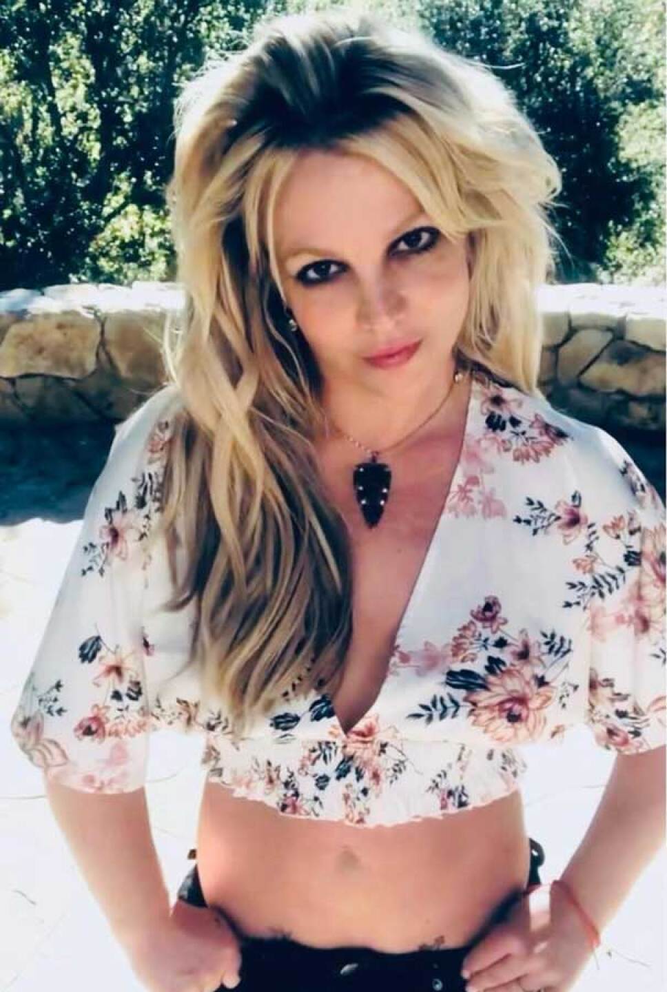 Britney Spears acusa a su hermana de colgarse de su fama