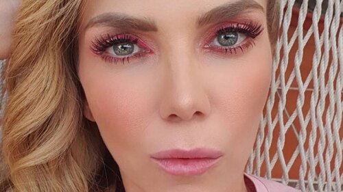 Gaby Crassus ¡presume cuerpazo en bikini azul!