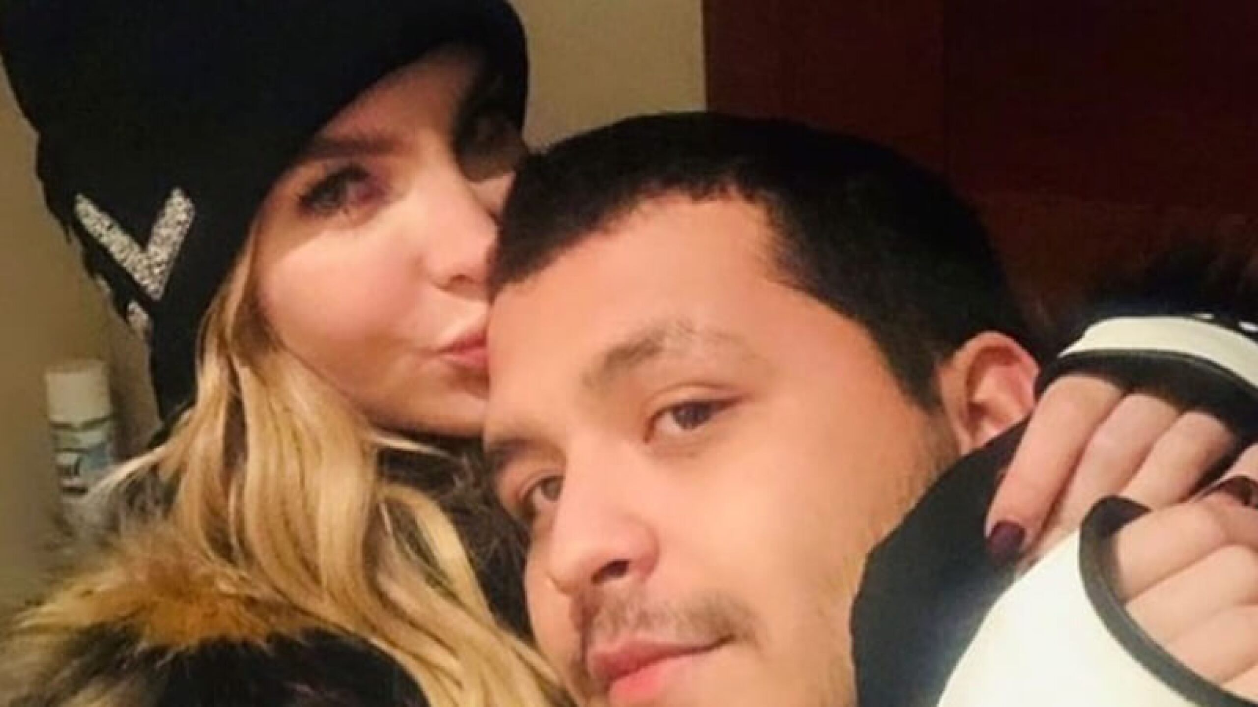 Belinda y Christian Nodal derraman miel