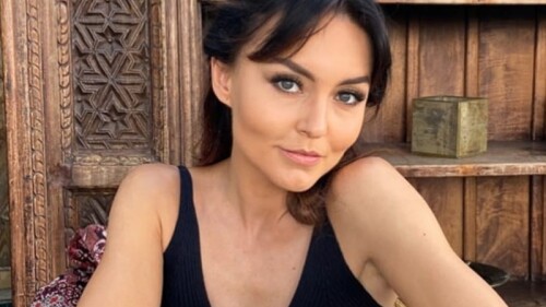 Angelique Boyer mandó luz y fuerza para su compañera.