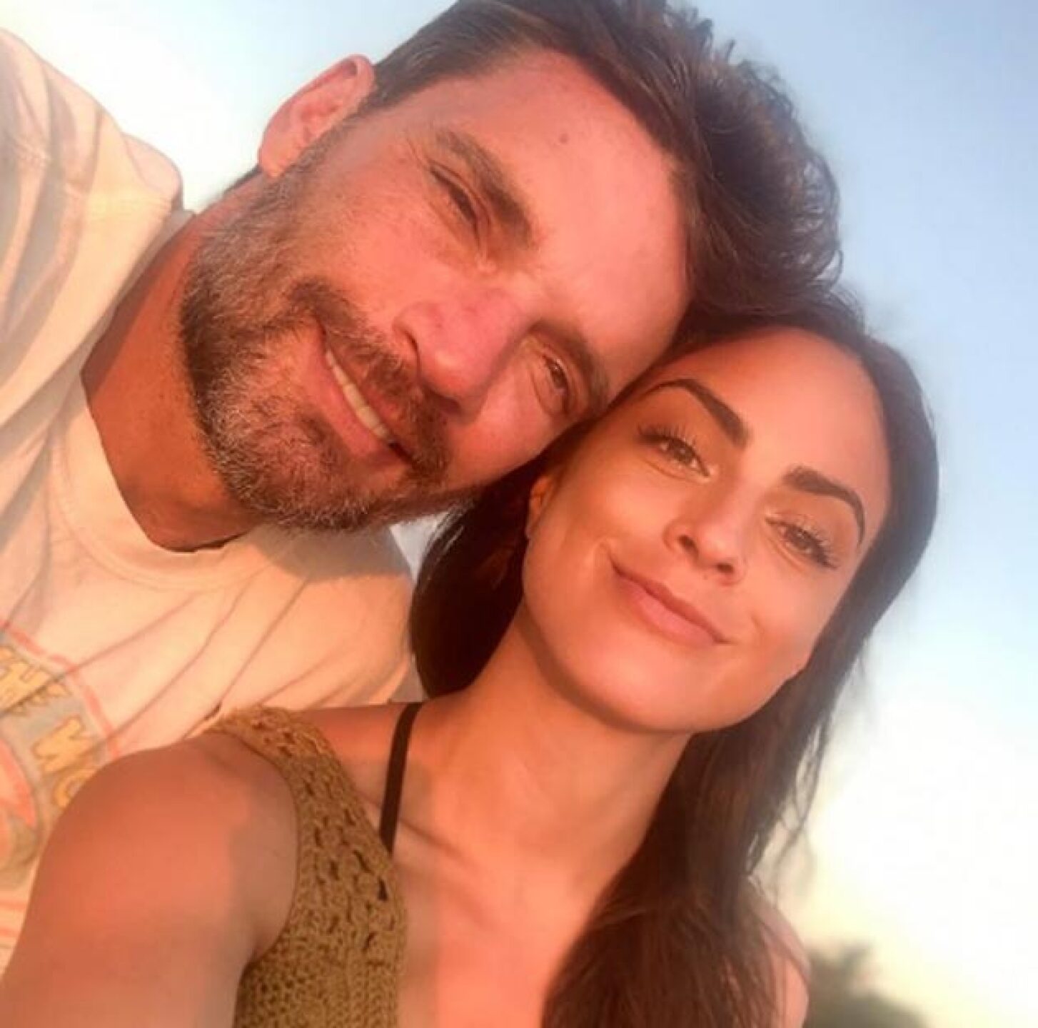 valeria marin julian gil