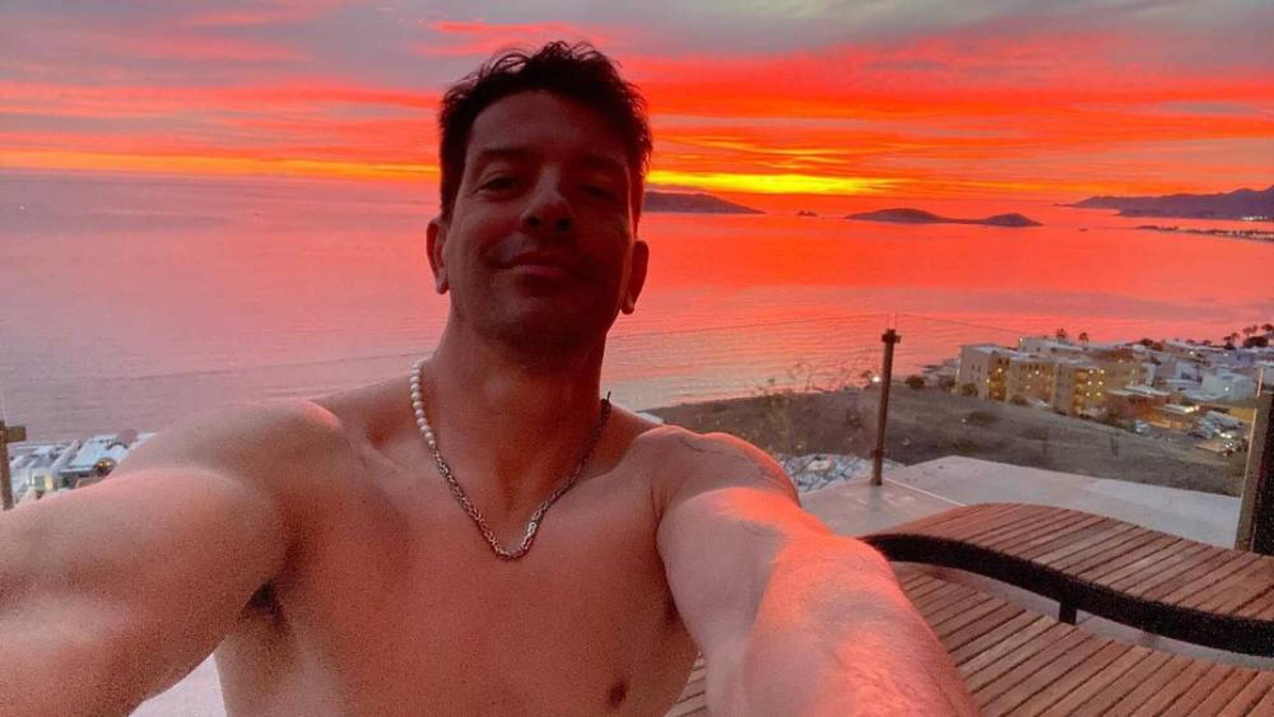 Yahir en las playas de Sonora su Ciudad natal