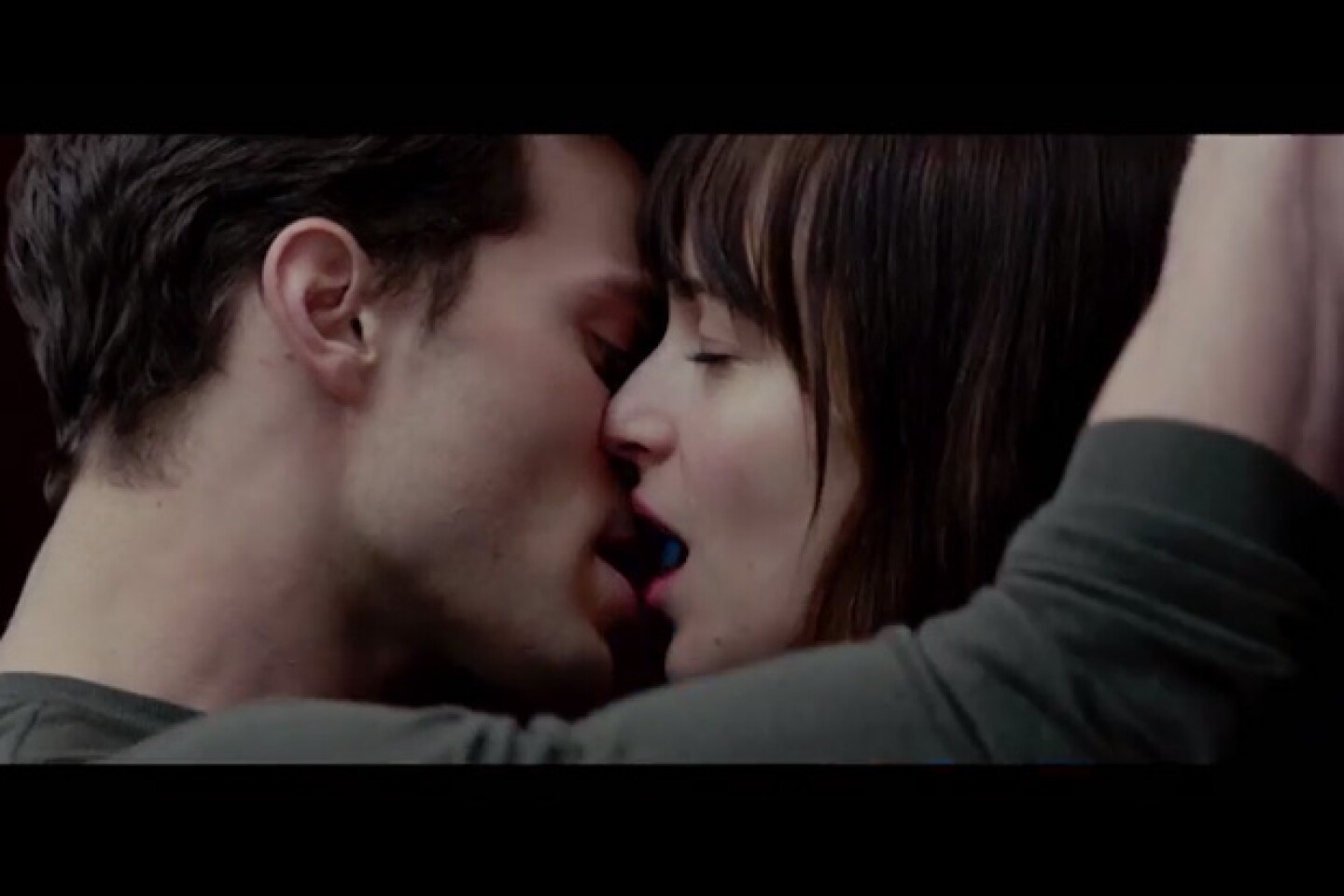 50 sombras de Grey es una historia erótica.