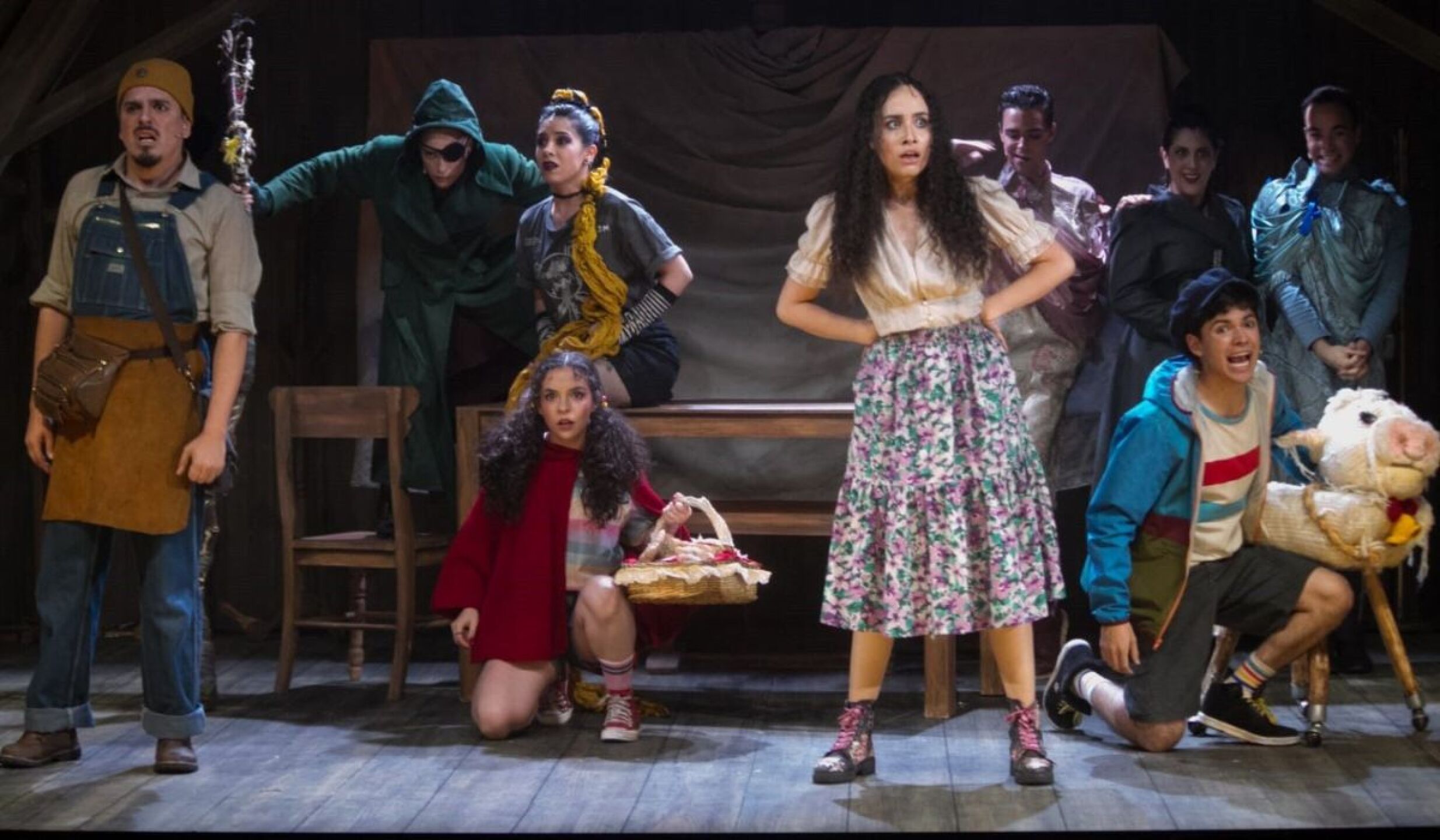 Dentro del bosque, musical con María Perroni Garza