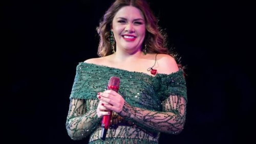 Yuridia pública foto de su figura tras dar a luz