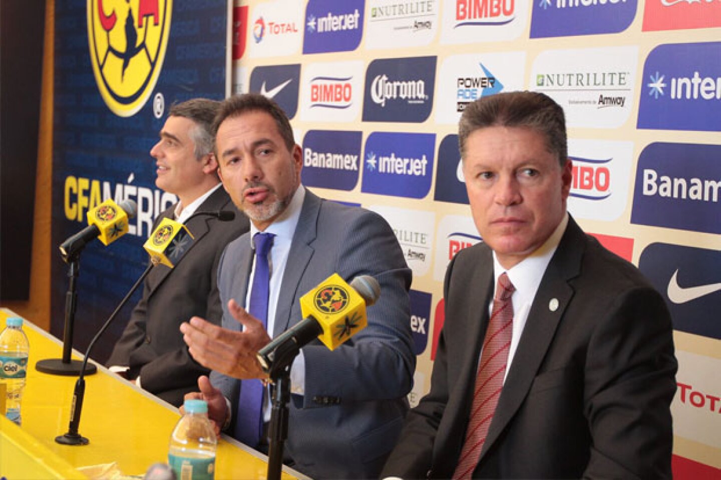 América confirmó la contratación de Gustavo Matosas, de cara al torneo Clausura 2015.