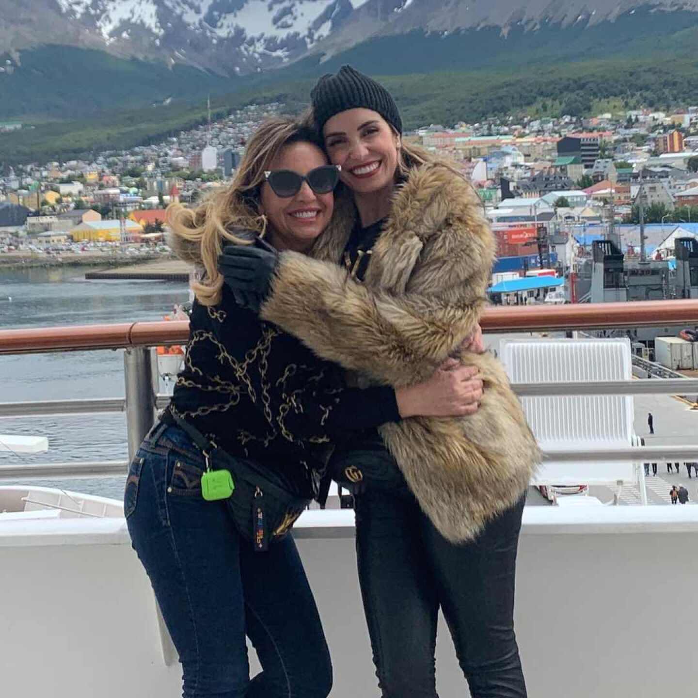 Andrea Escalona apoya a su tía en este tema