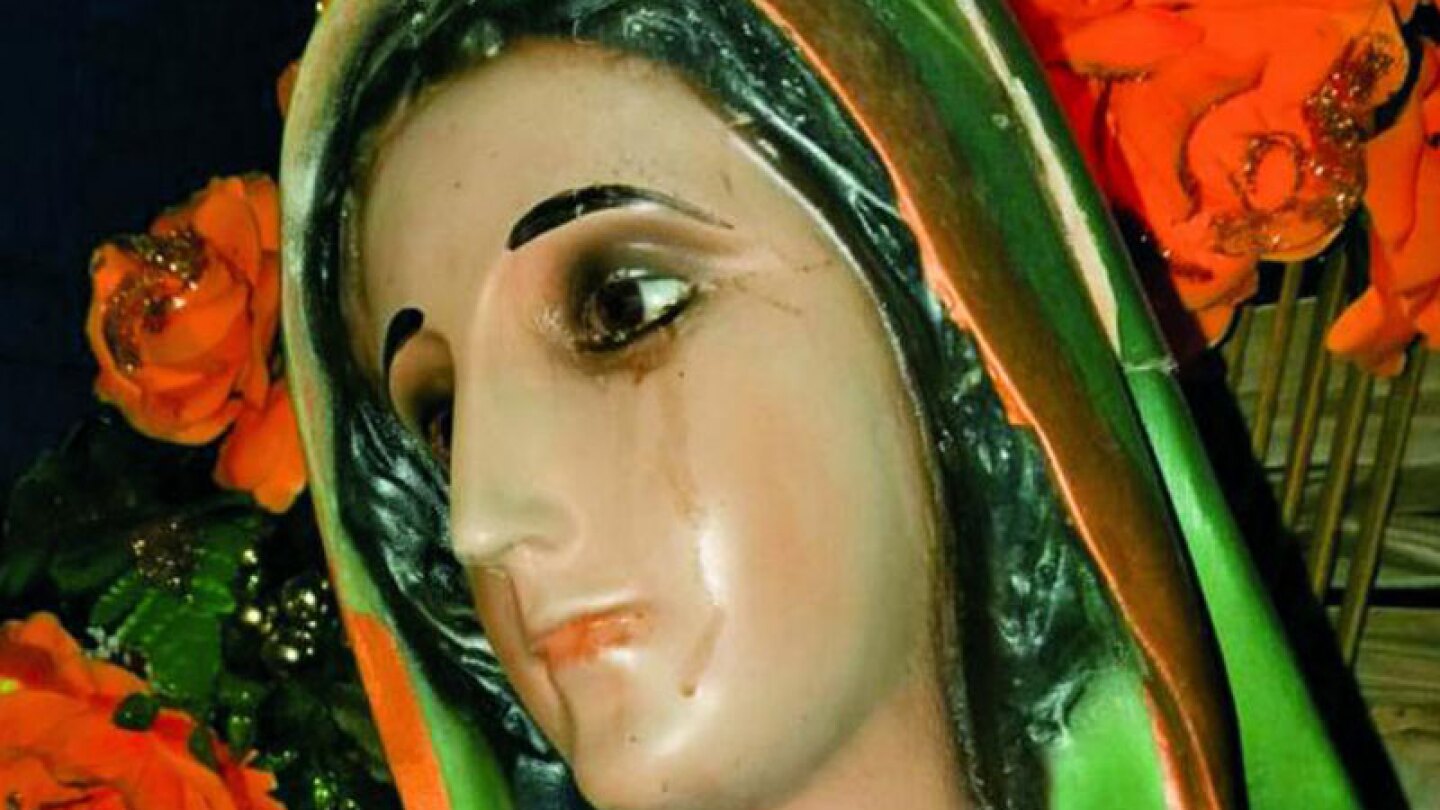 Virgen de Guadalupe que llora conmueve a feligreses.