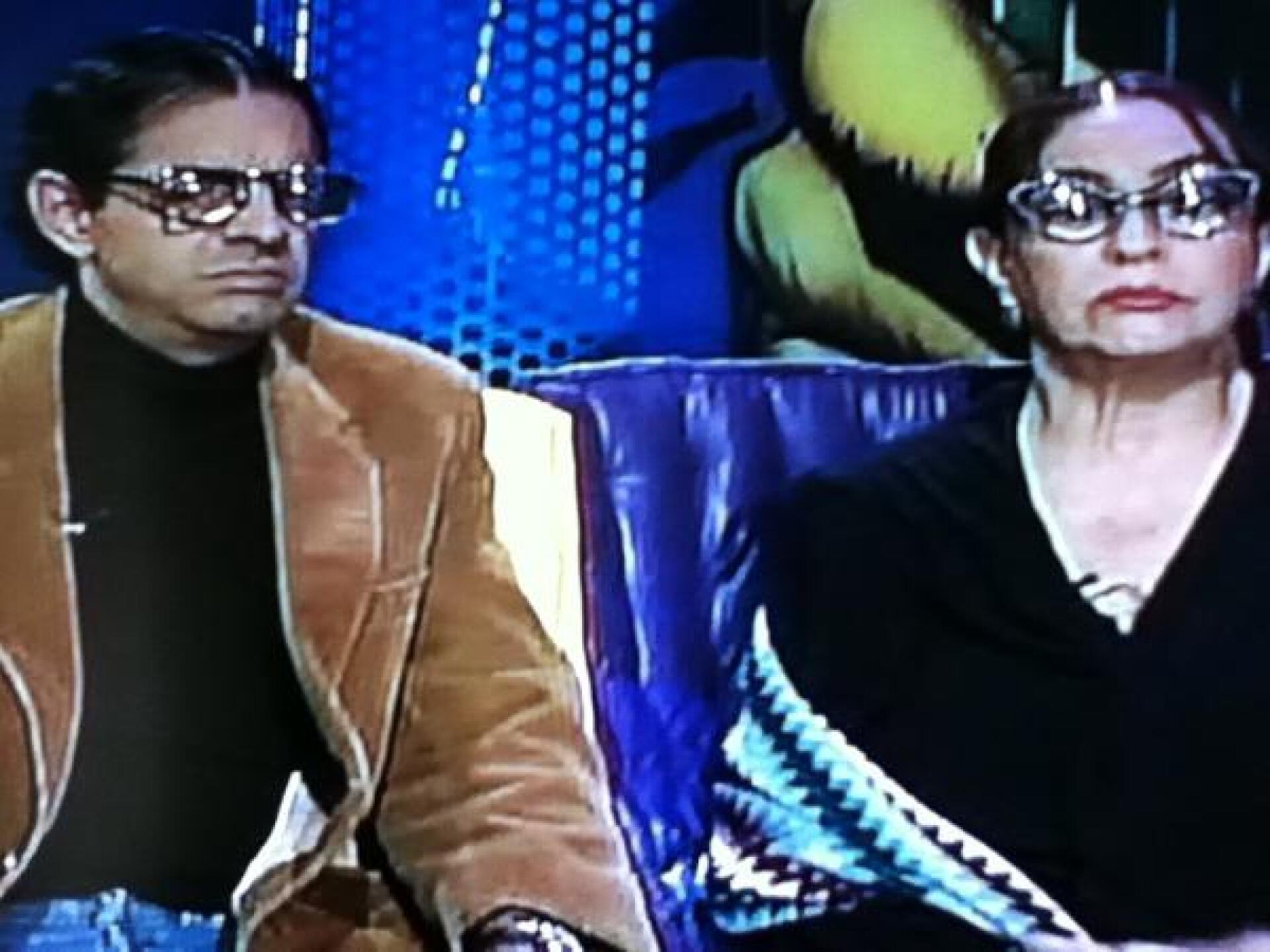 Eugenio Derbez y doña Silvia Derbez actuando juntos para Derbez en cuando