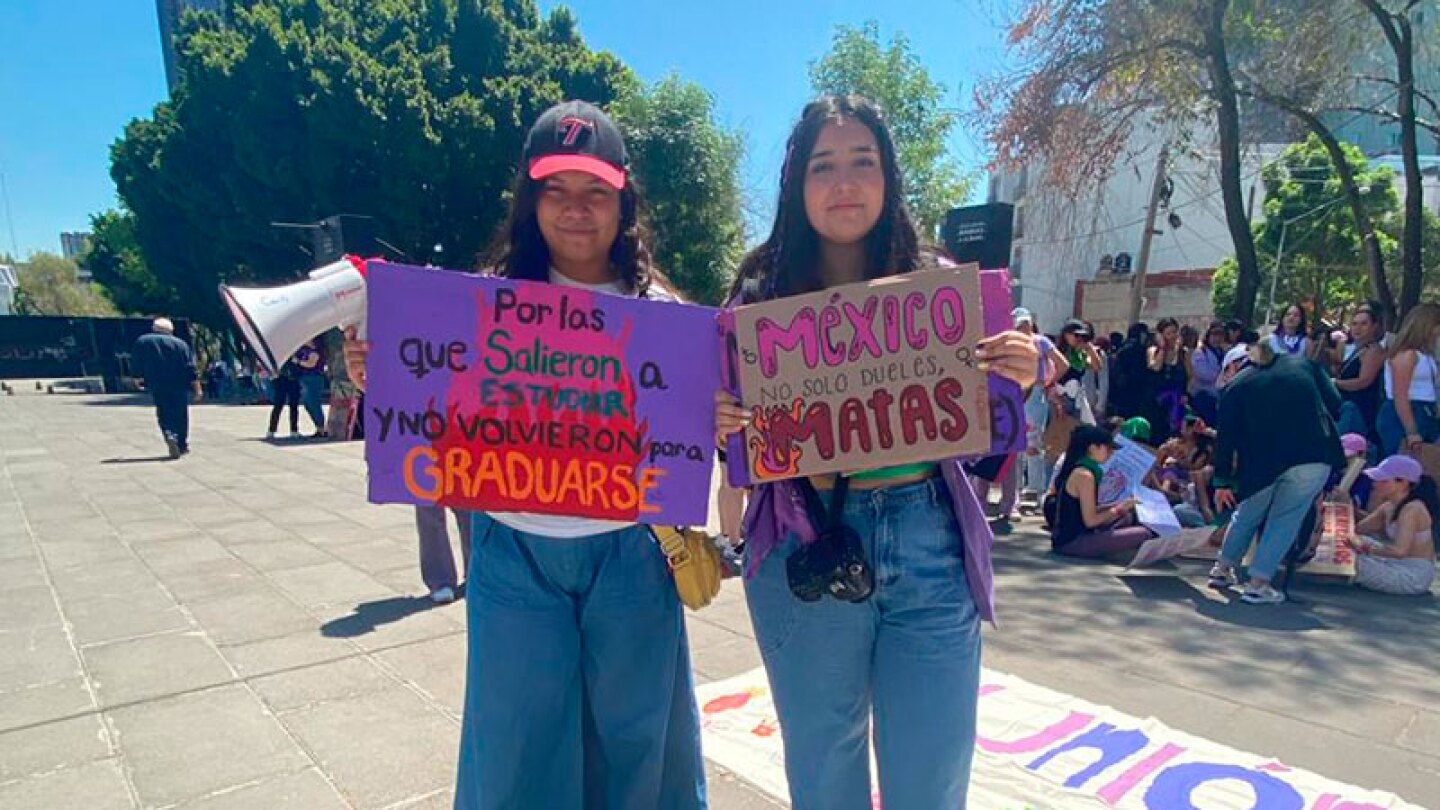 Así se vive la marcha del 8 marzo en la CDMX