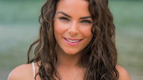 Se accidenta Alejandra Robles Gil