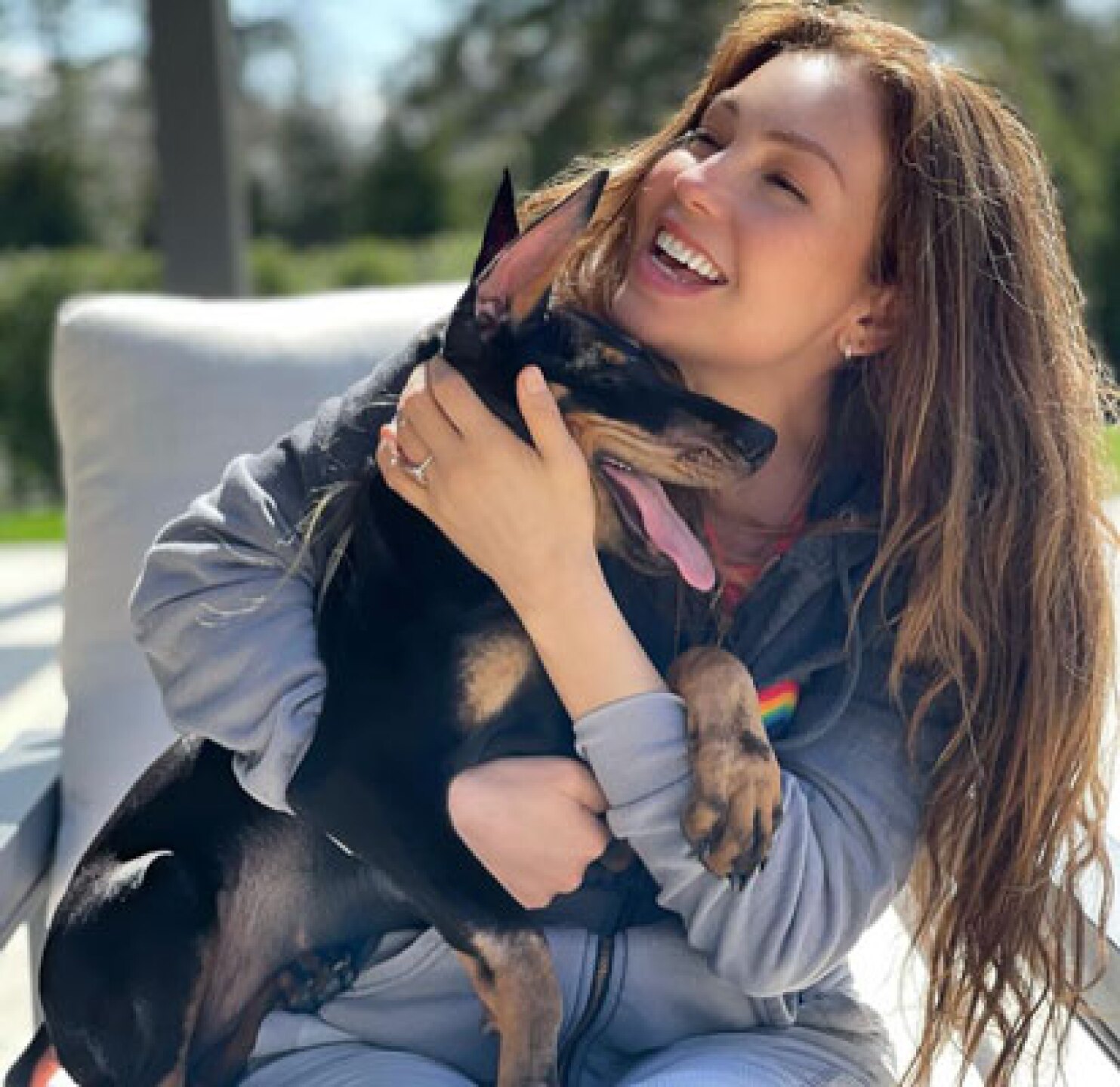 Thalía dio la bienvenida a su nueva mascota