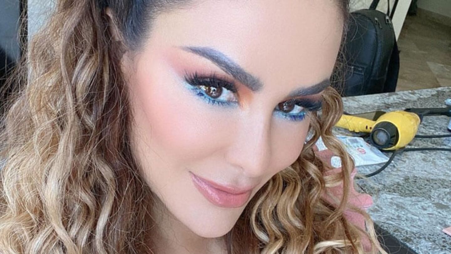 Filtran fotos que comprobarían que Ninel Conde recibió dinero de Larry Ramos