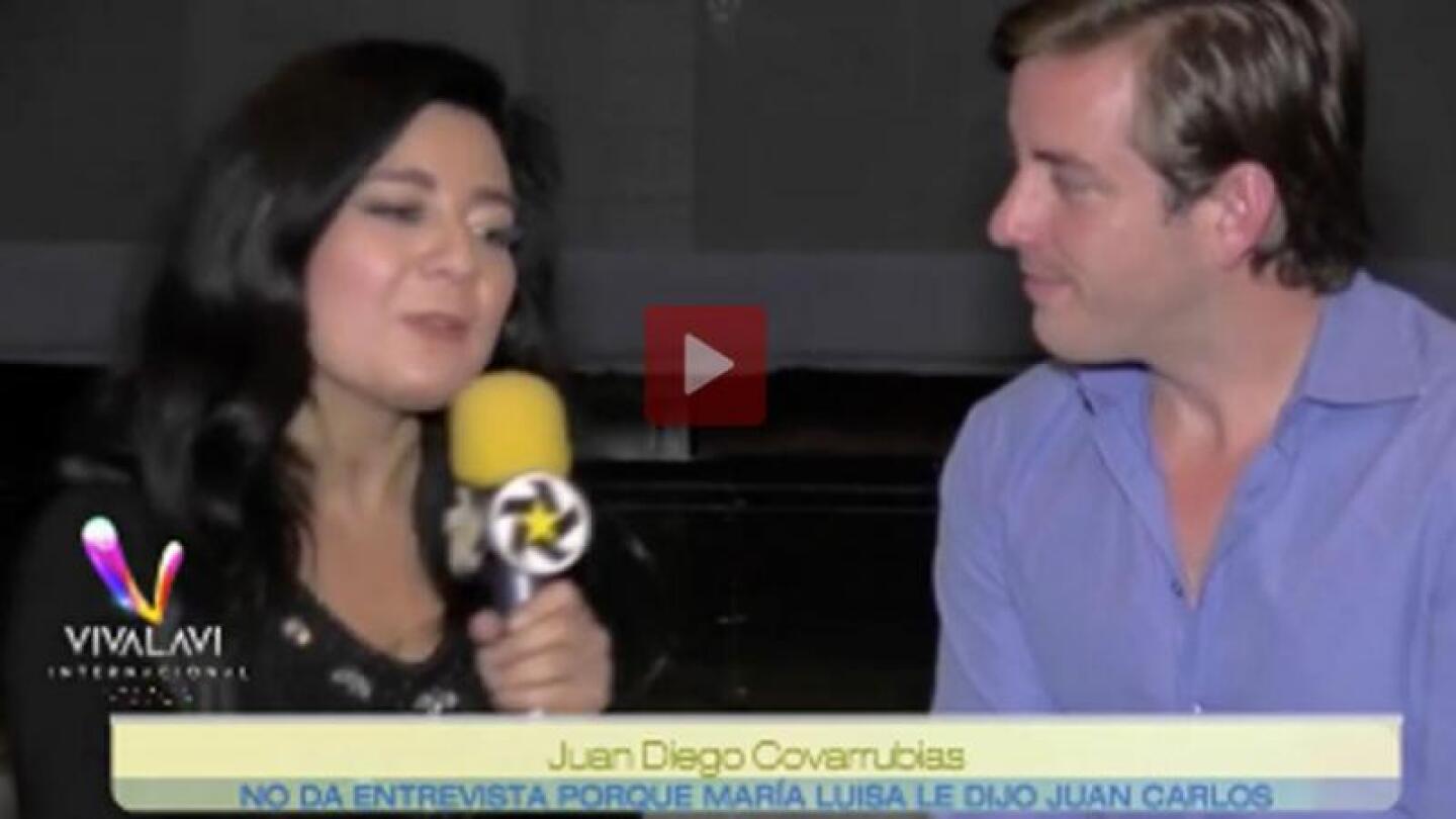 Juan Diego Covarrubias le contesta a reportera que olvidó su nombre