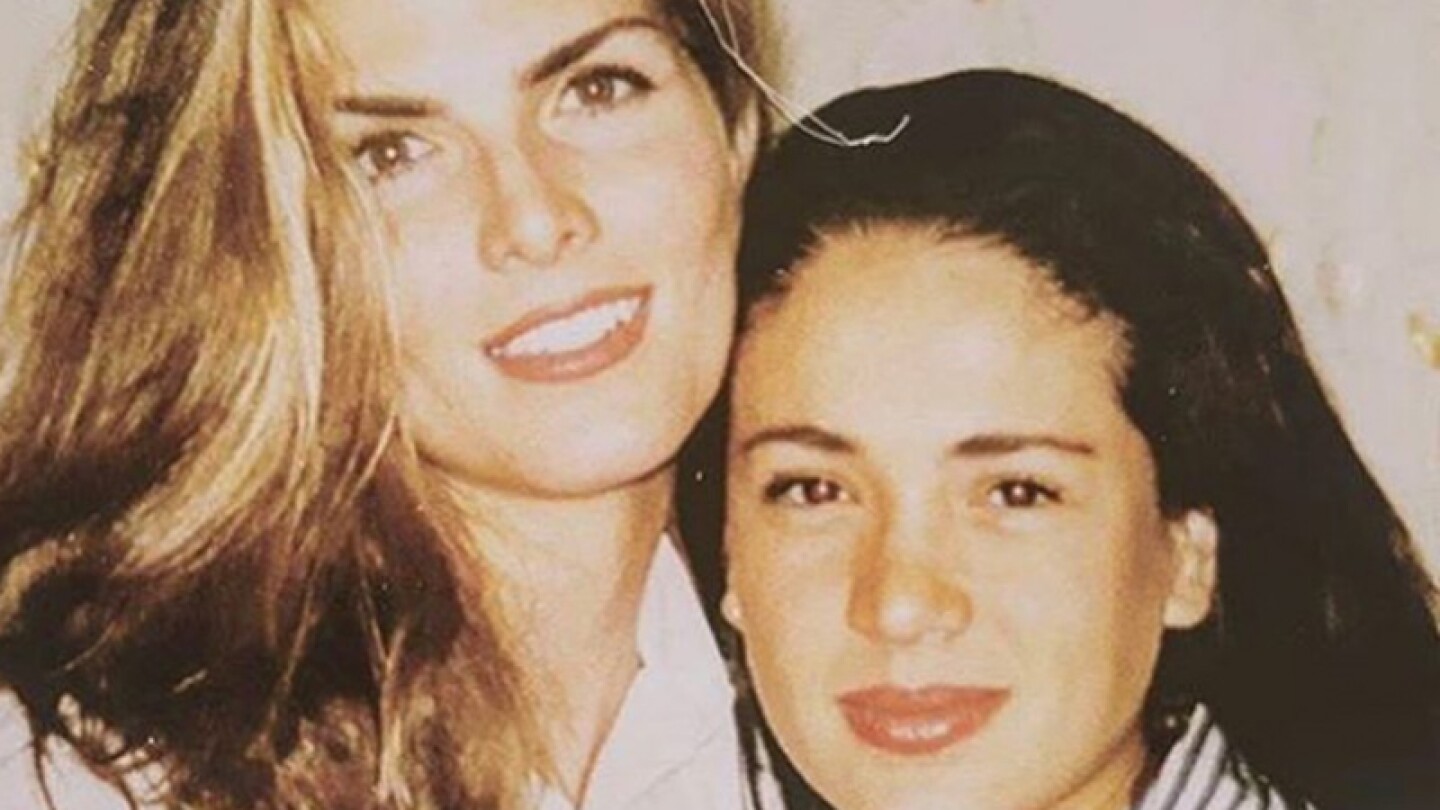 Montserrat Olvier confesó que en la primera cita besó a Yolanda Andrade