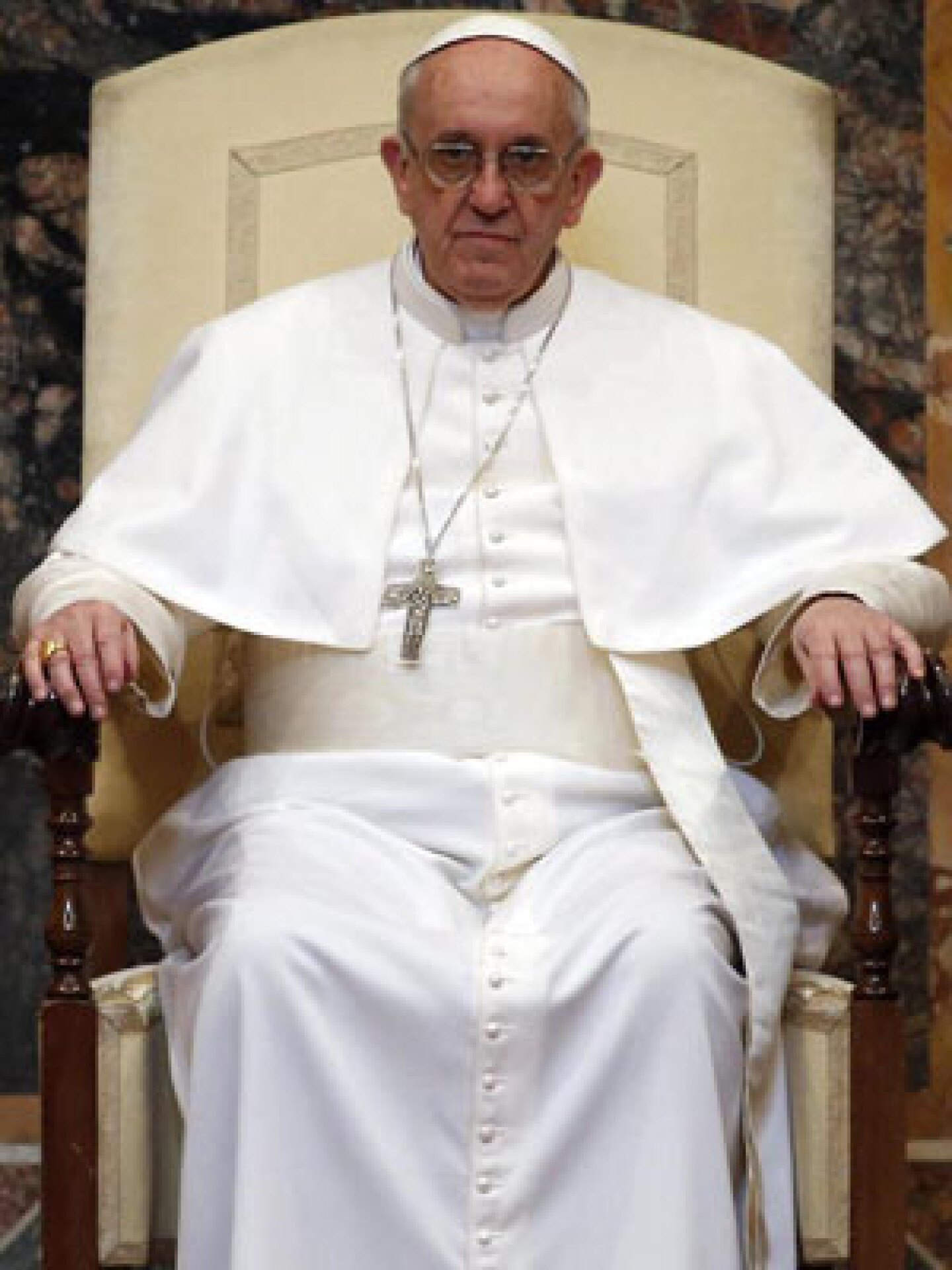 El Papa Francisco le dio un abrazo histórico a su antecesor.