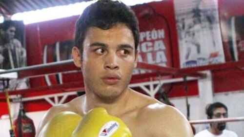 Julio César Chávez Jr. se estrena en las telenovelas y divide opiniones.