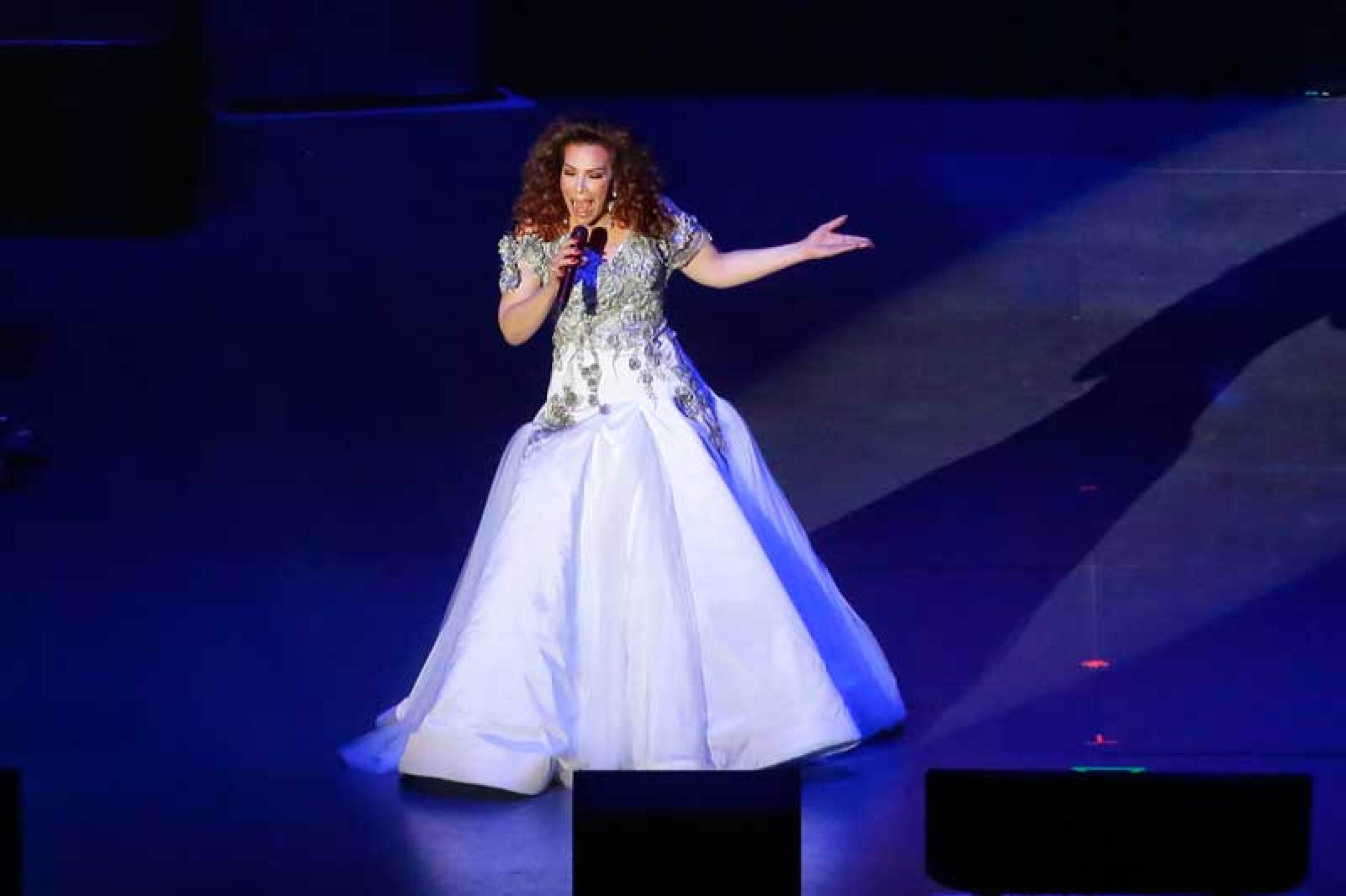 María del Sol lucía como todo una reina.