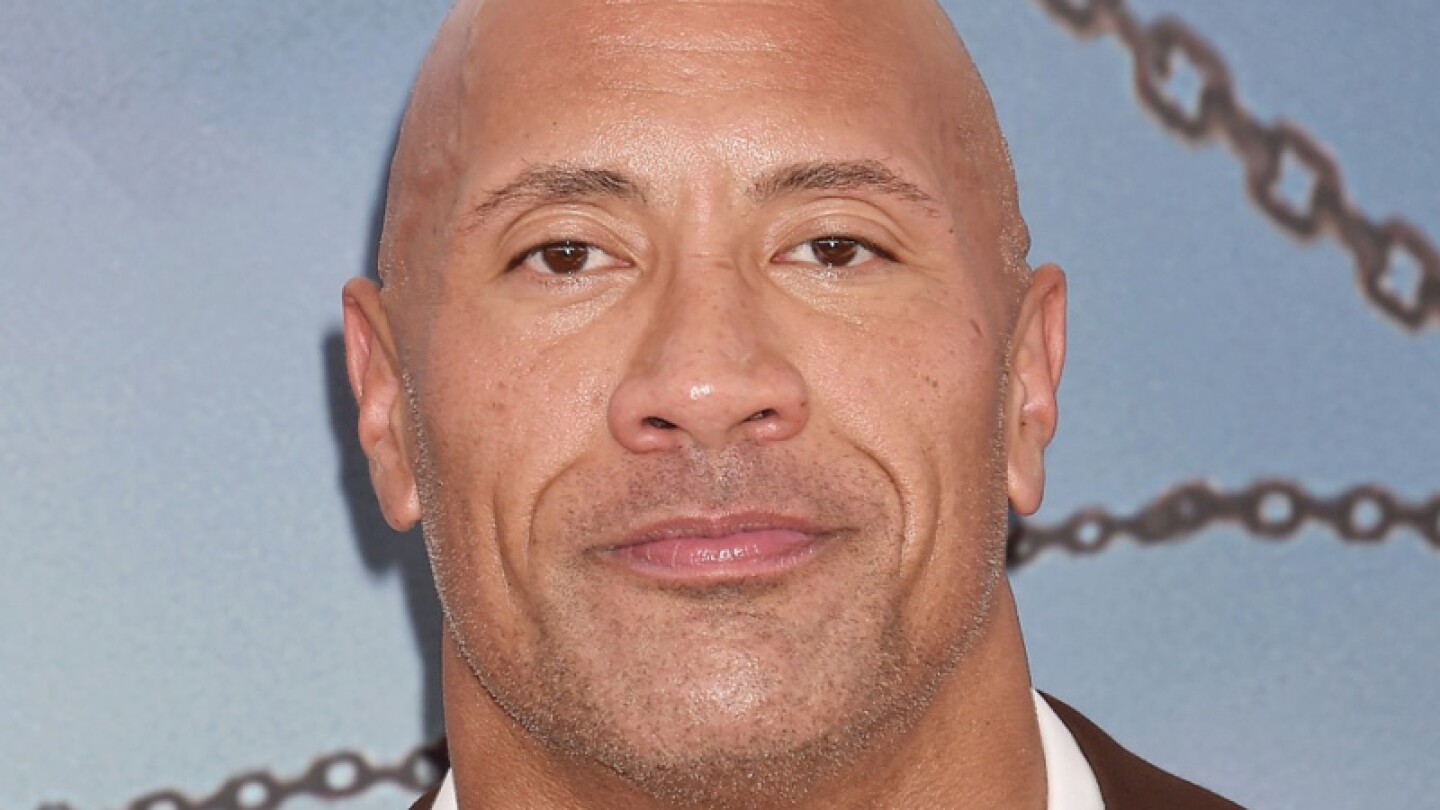 Dwayne Johnson cumple su sueño, será un superhéroe