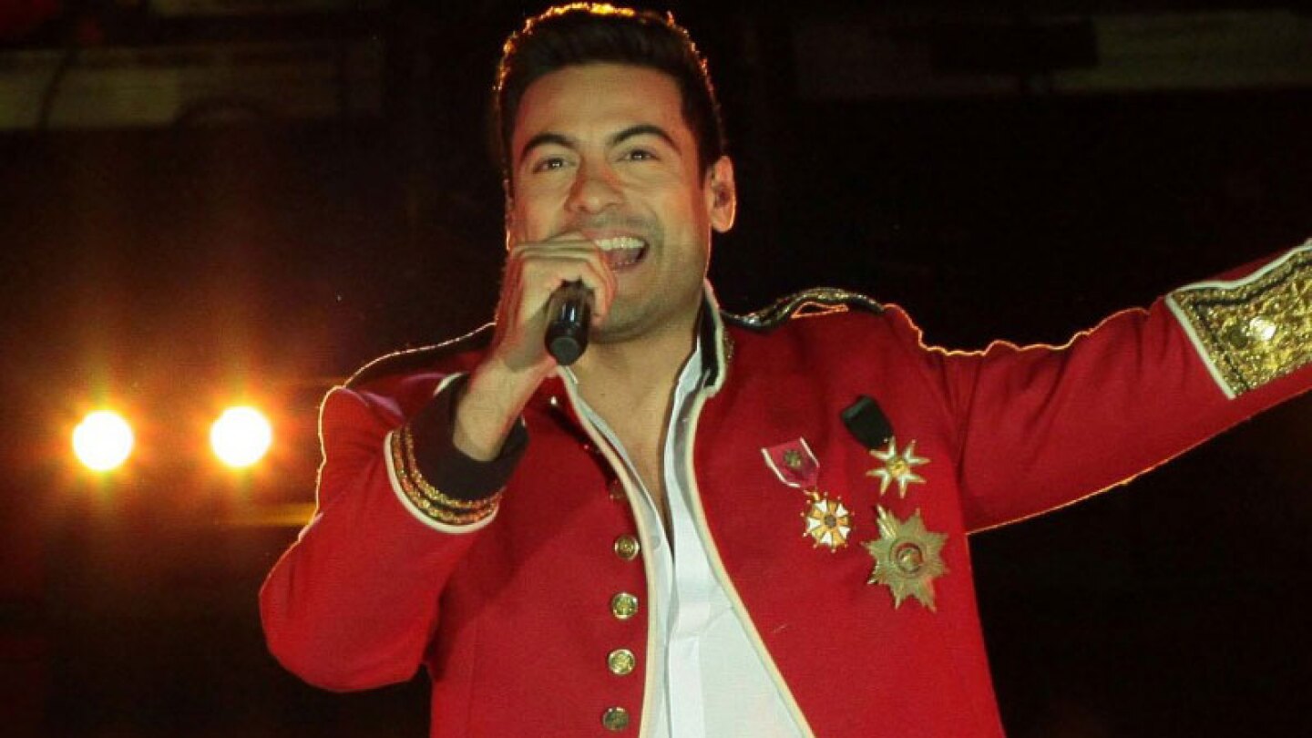 Carlos Rivera entonará el Himno Nacional en pelea entre Canelo y Jacobs