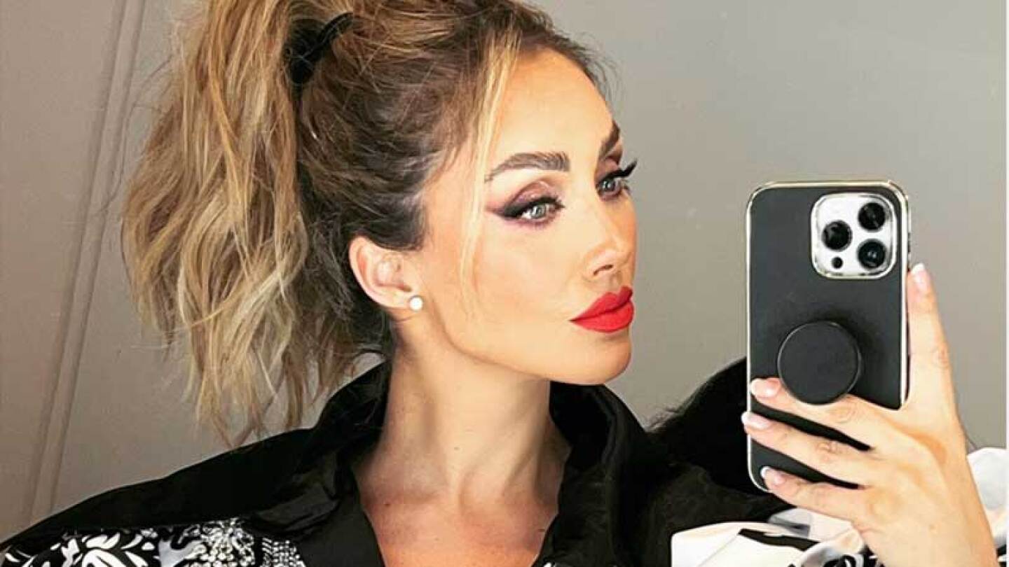 Anahí regresa a la música con tema de Juan Gabriel