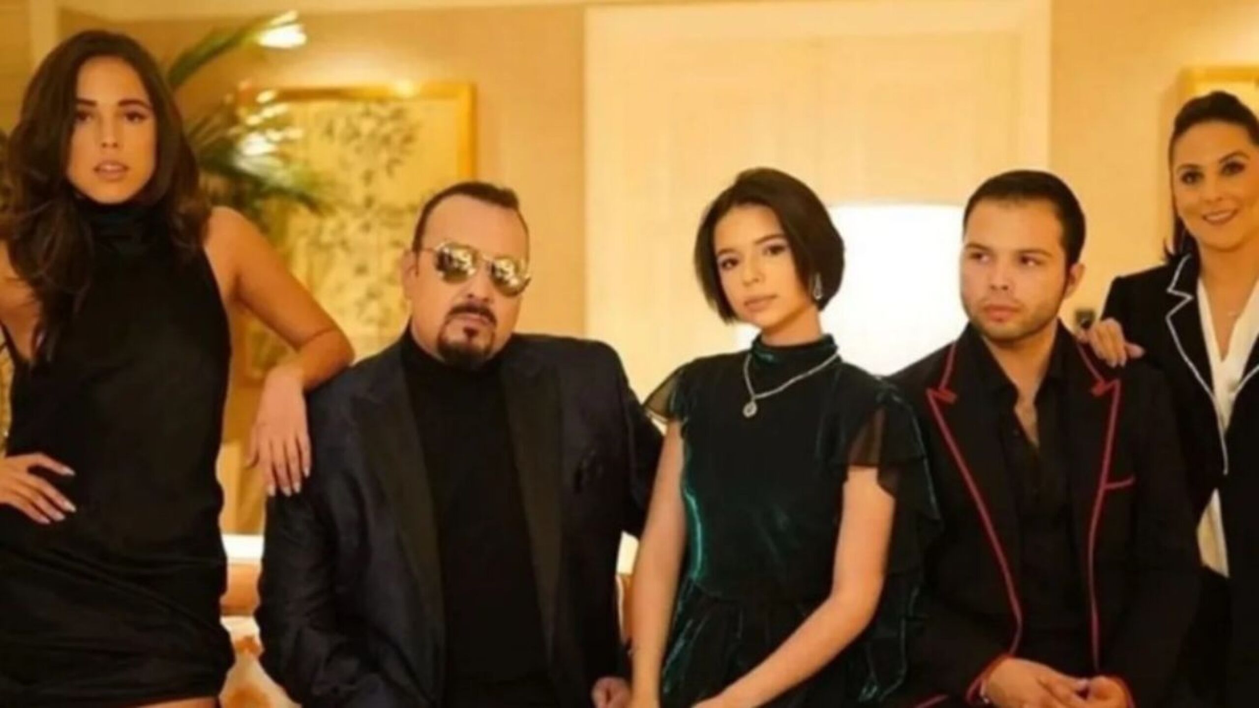 Dinastía Aguilar es señalada de “tacaña” y exhibieron la poca propina que dejaron en un restaurante