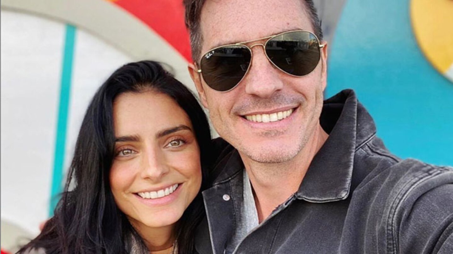 Aislinn Derbez y Mauricio Ochmann