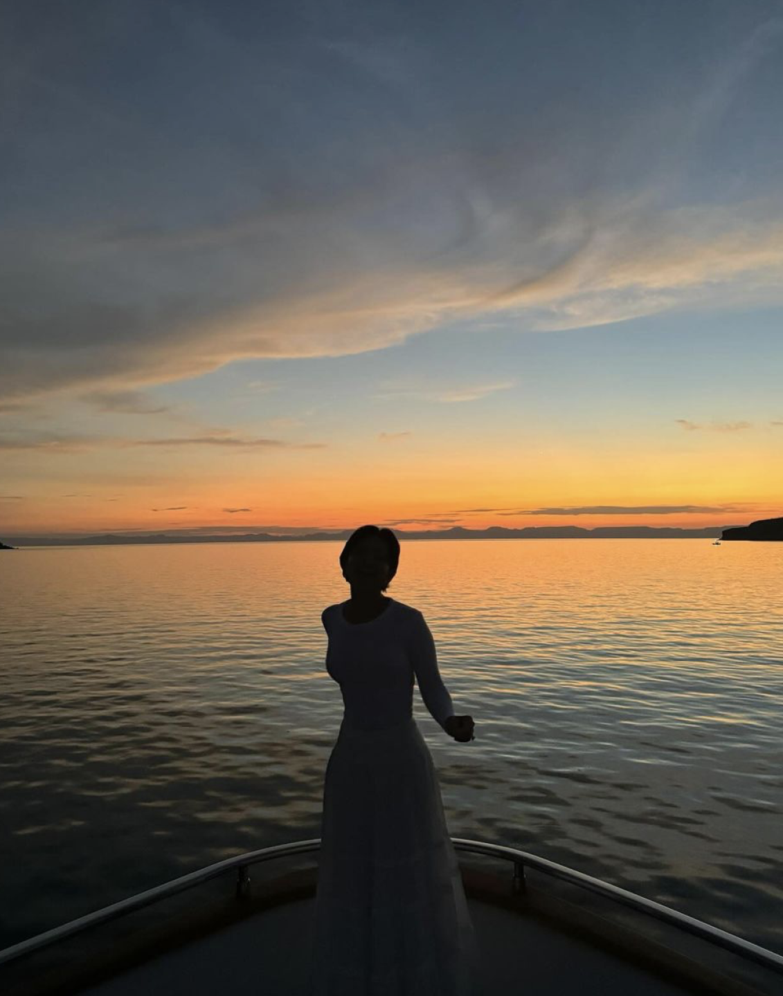 Ángela Aguilar en luna de miel