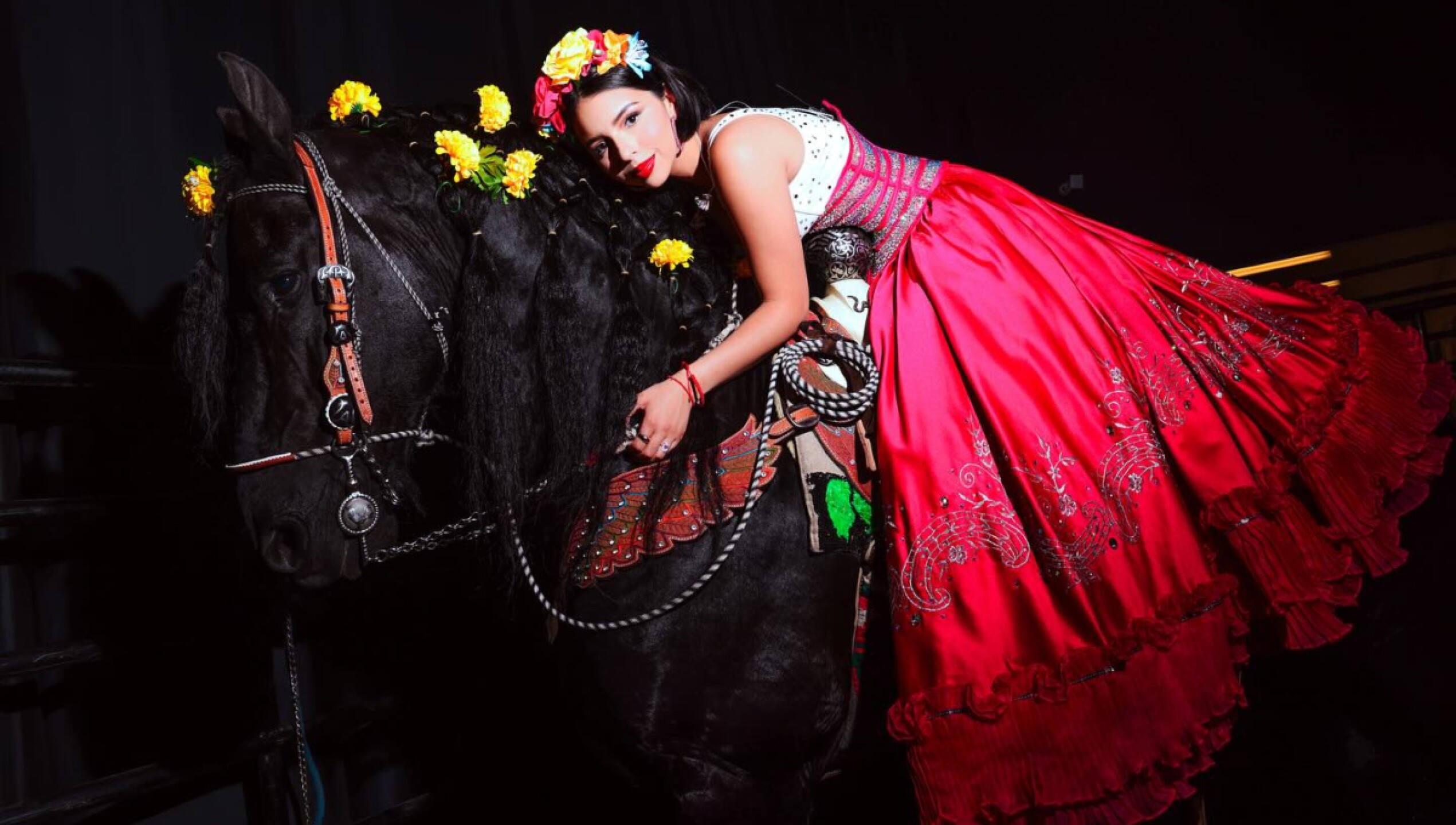 angela-aguilar-niñas (1).jpg