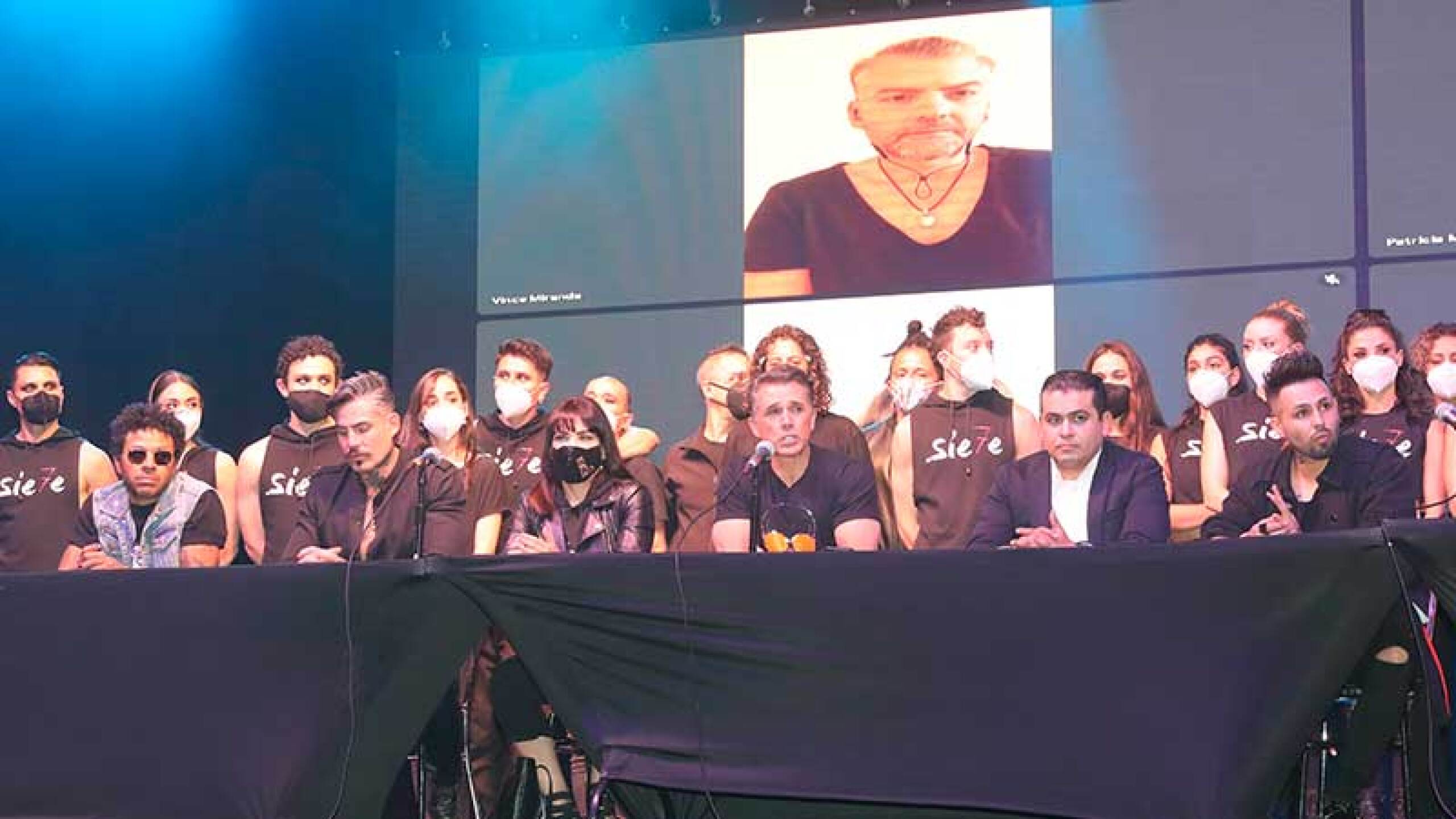 Sergio Mayer presenta el show que combina el cabaret y las experiencias multisensoriales 'Sie7e'