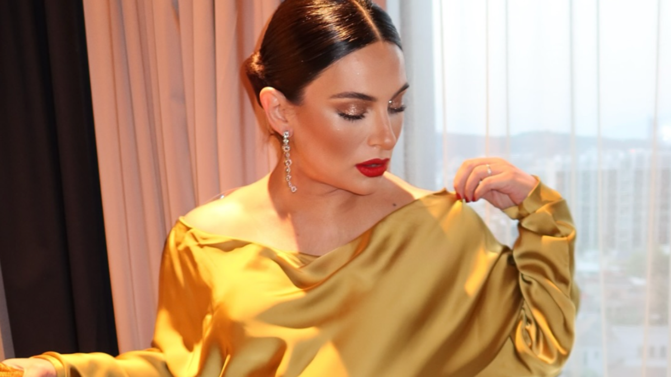 Ana Brenda Contreras celebra el primer cumpleaños de su bebé.