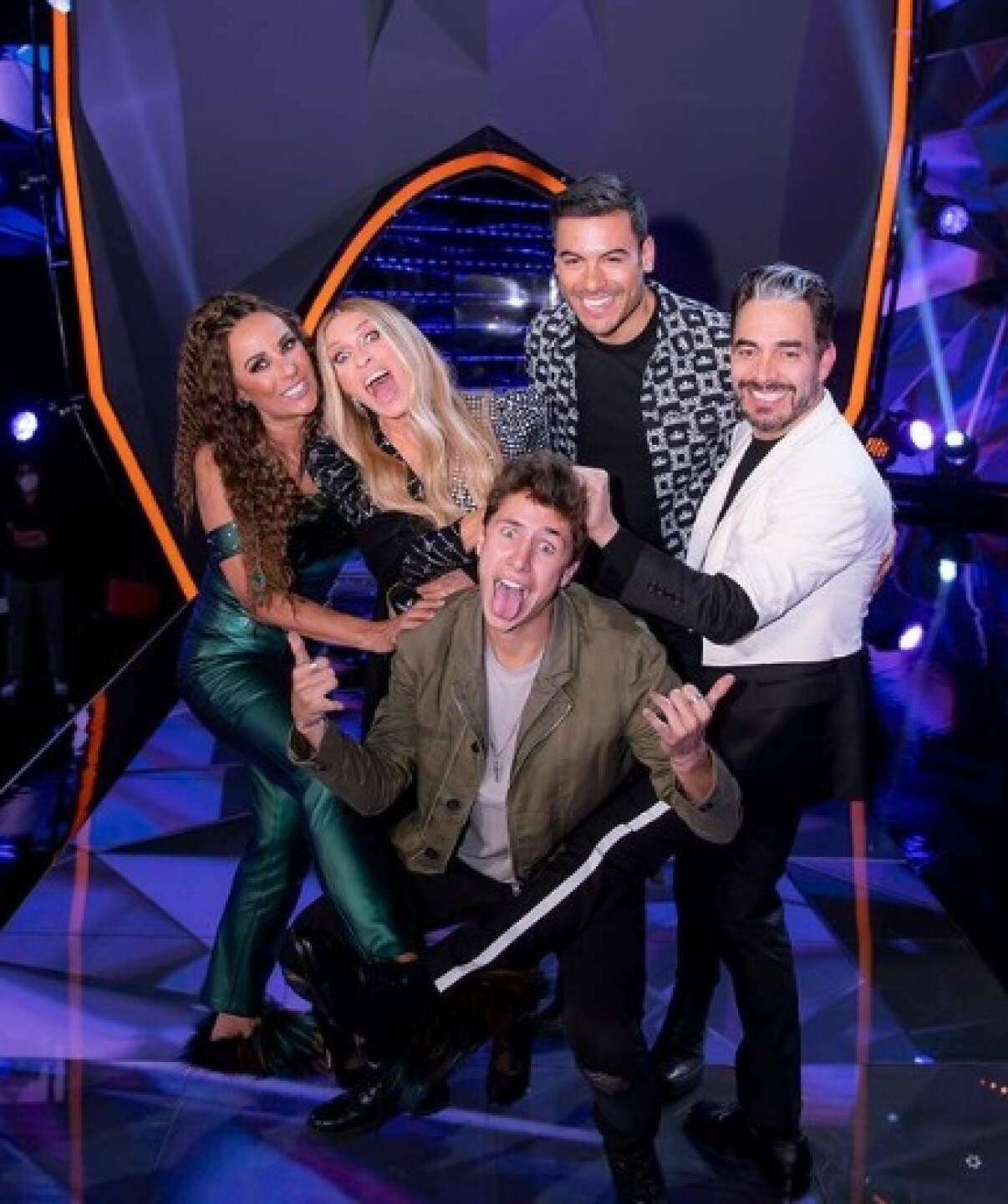 jacky bracamontes tvnotas