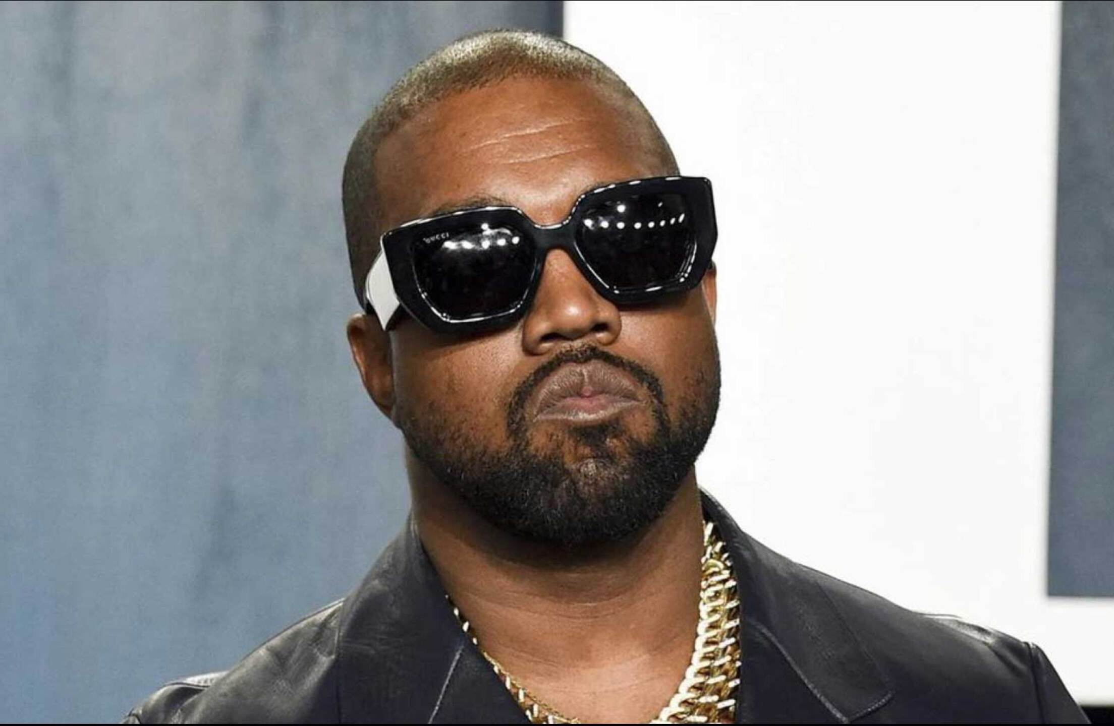 Kanye West gastó millones para estar cerca de sus hijos