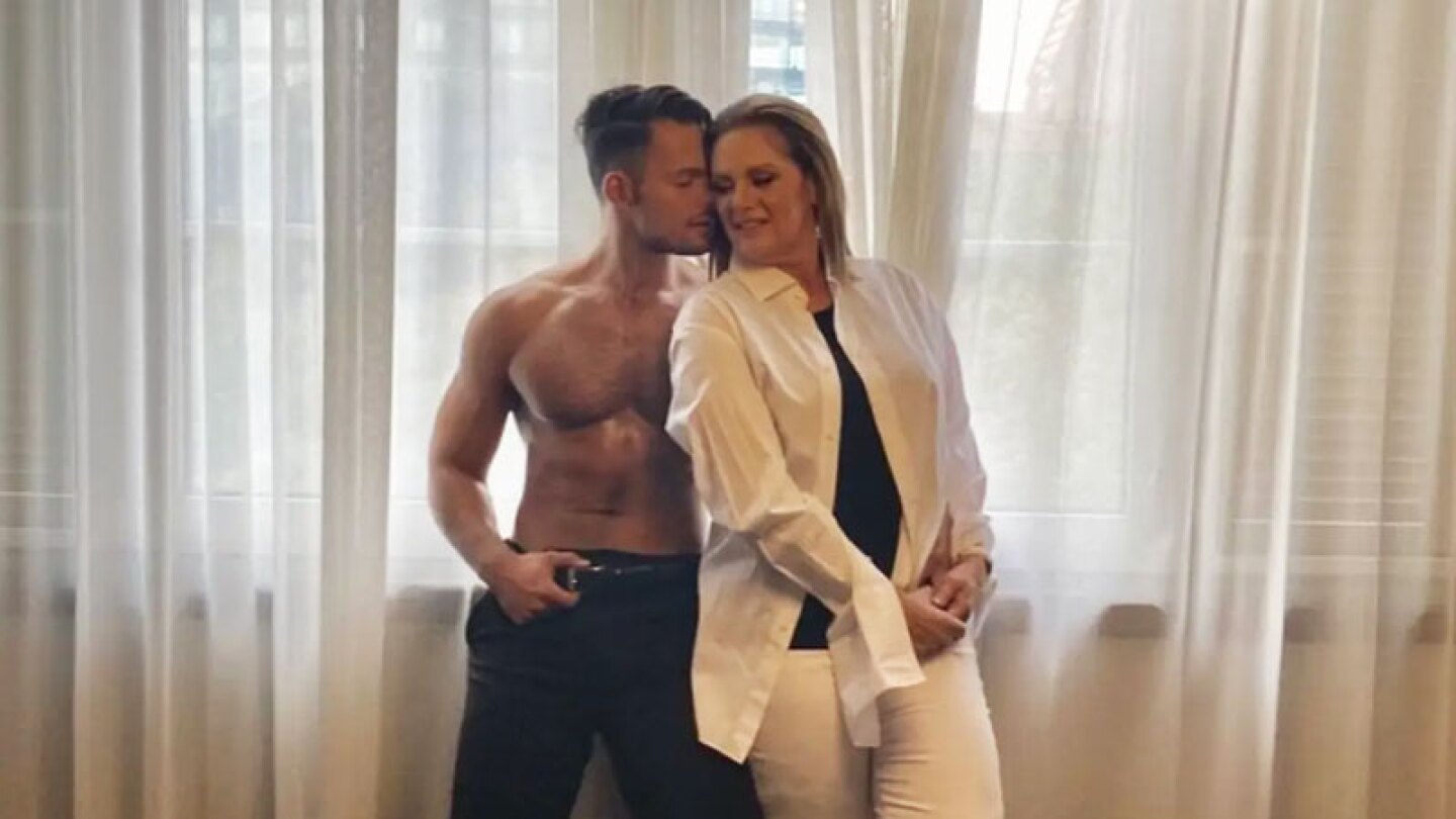 Erika Buenfil dice si tiene un romance con Emmanuel Palomares