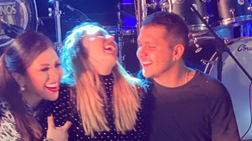 Mamá de Christian Nodal escucha mejor el sencillo de Belinda que el de su hijo