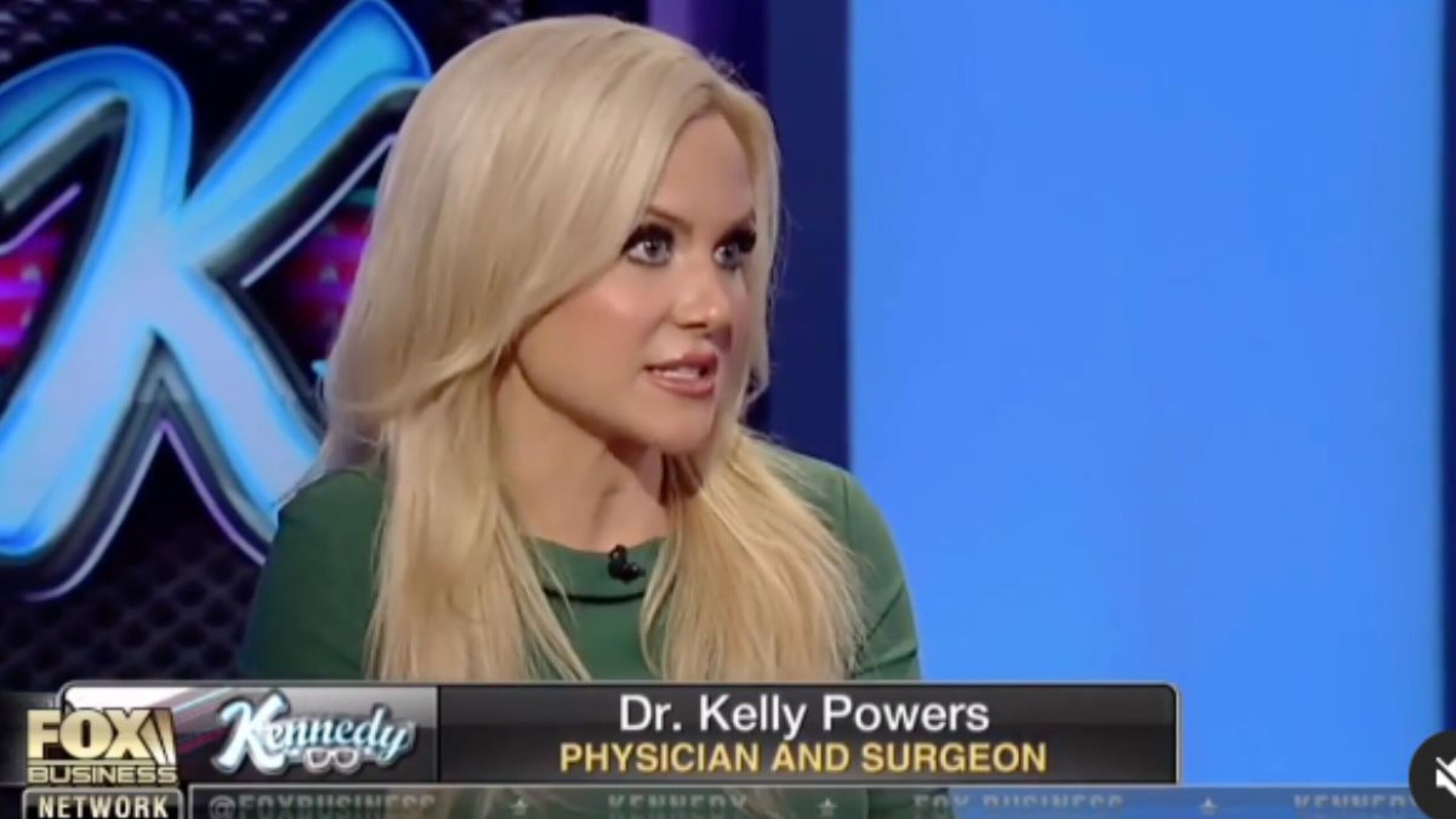 Muere Kelly Powers, querida conductora de televisión