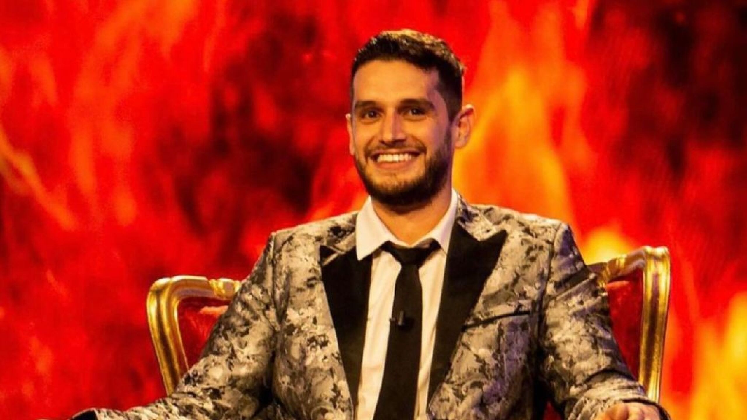 Adrián Marcelo anuncia nueva marca de ropa