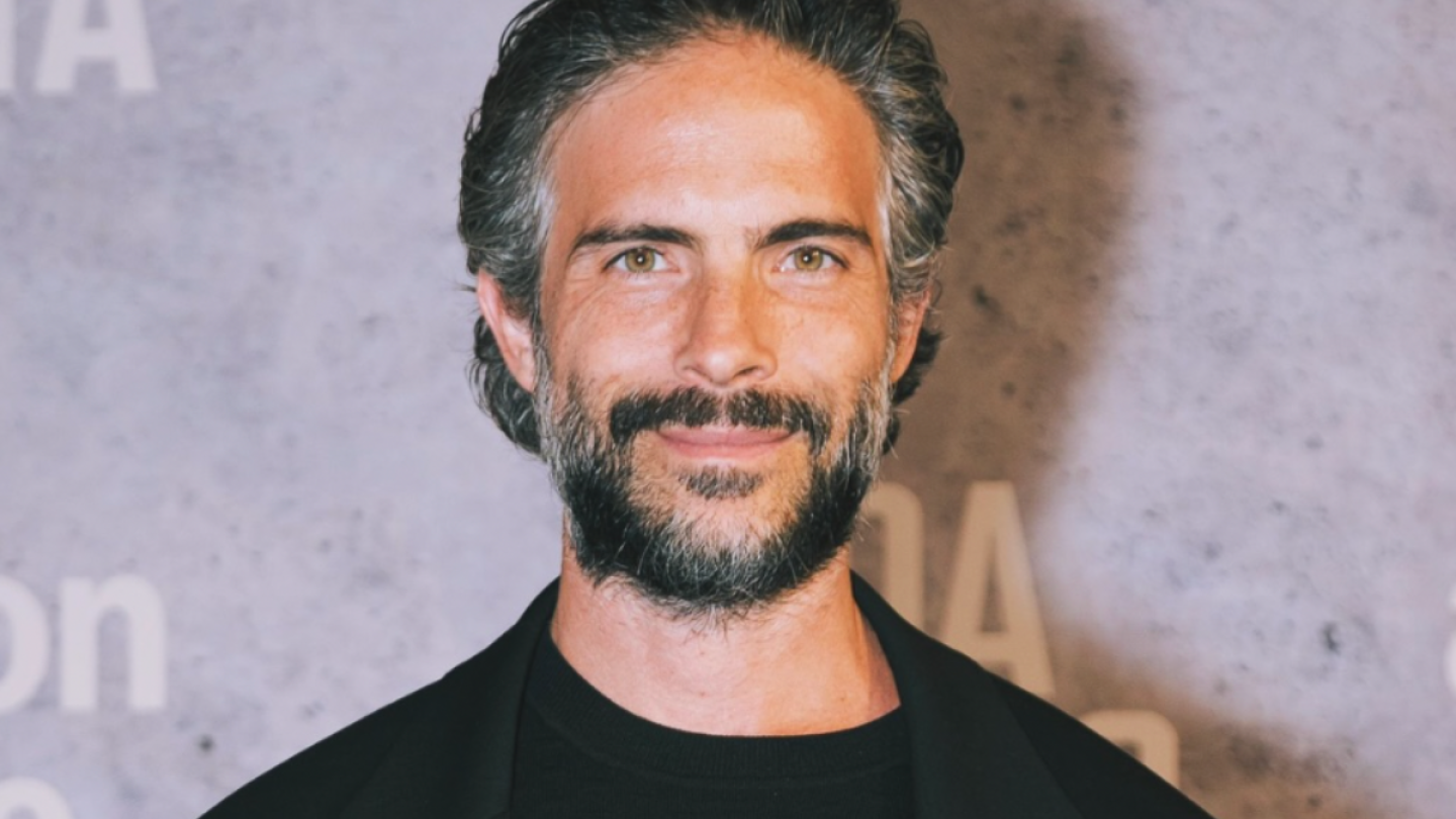 Osvaldo Benavides sufre picadura de una abeja