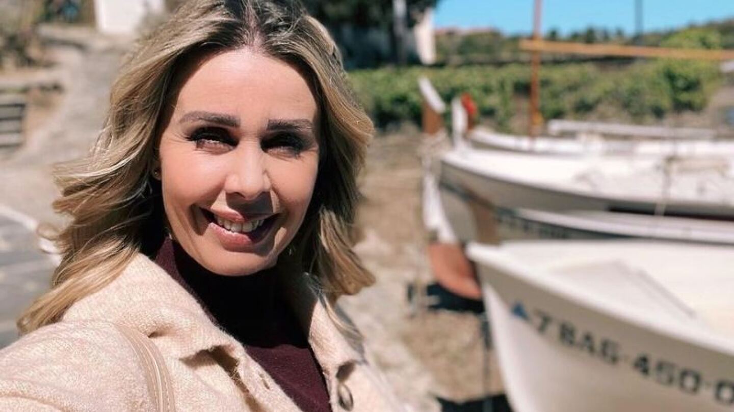 Atala Sarmiento  enseña vergüenza cuerpo