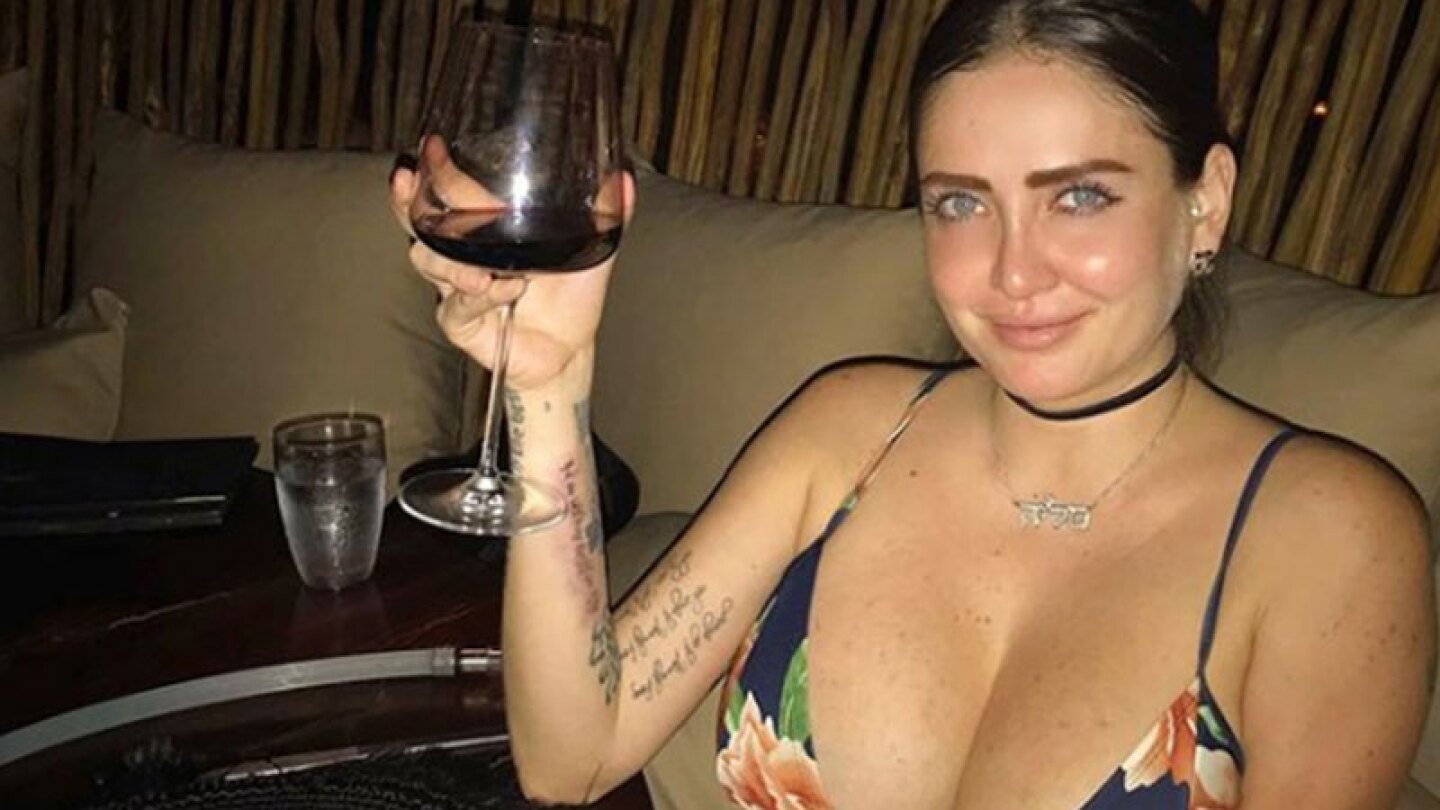 Celia Lora presume sus bikinis hechos a la medida e incendia Instagram