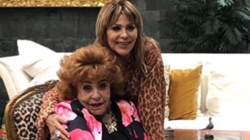 Alejandra Guzmán y Silvia Pinal se hacen un retoque en el rostro