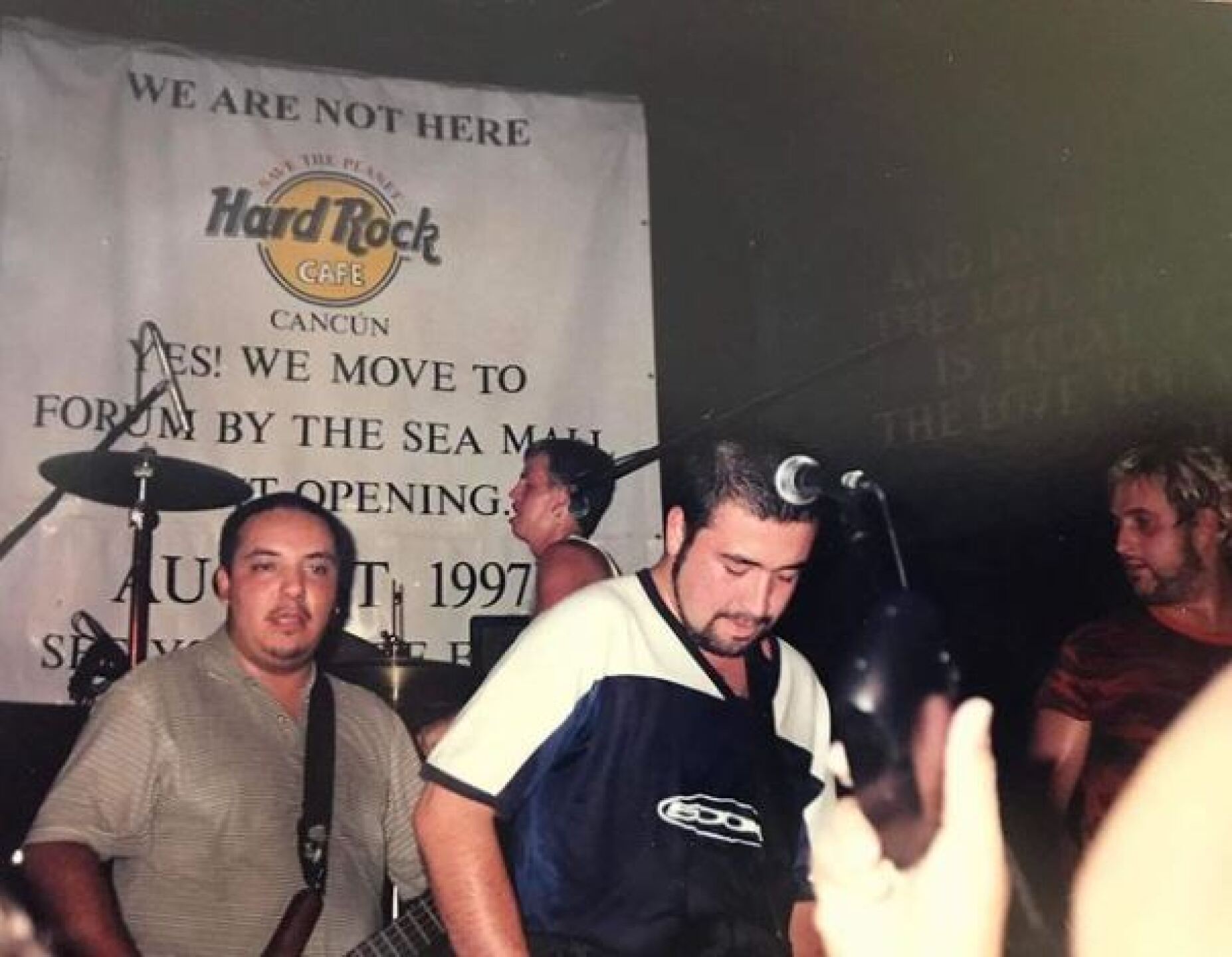 Molotov responde a video de Christian Chávez