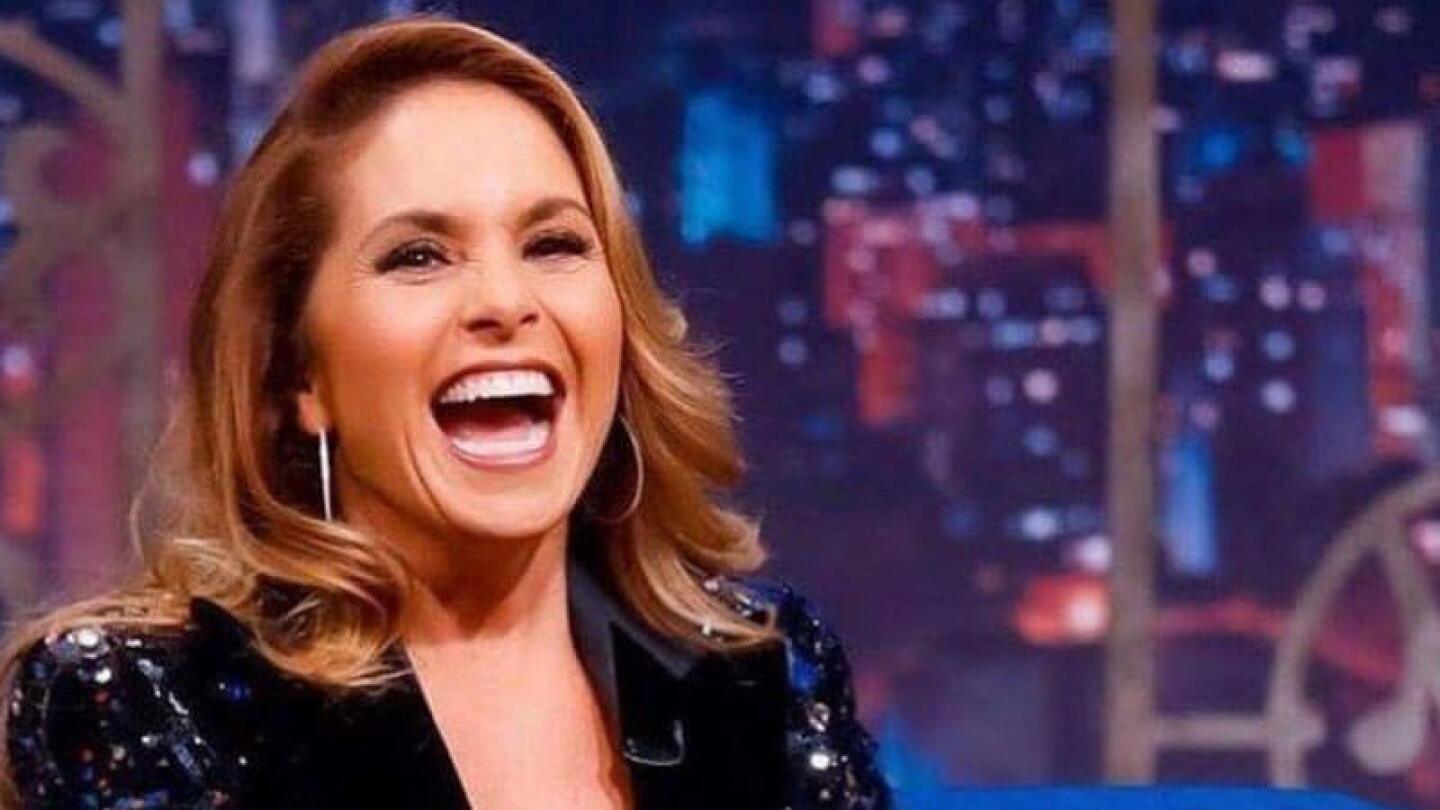 Lucero enamora con foto de su infancia, siempre ha sido hermosa  