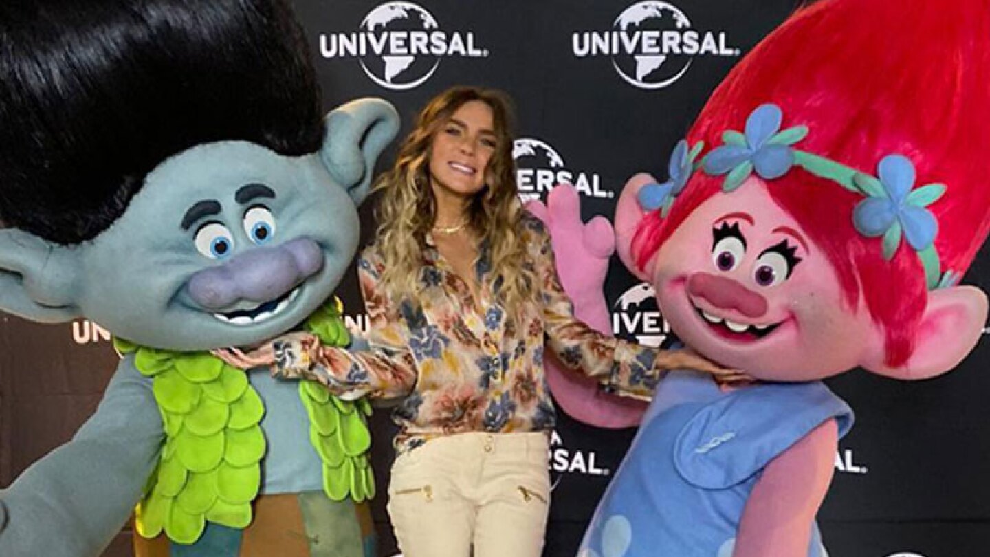 La cantante mexicana forma parte del doblaje de la película animada ‘Trolls 2: Gira Mundial”.