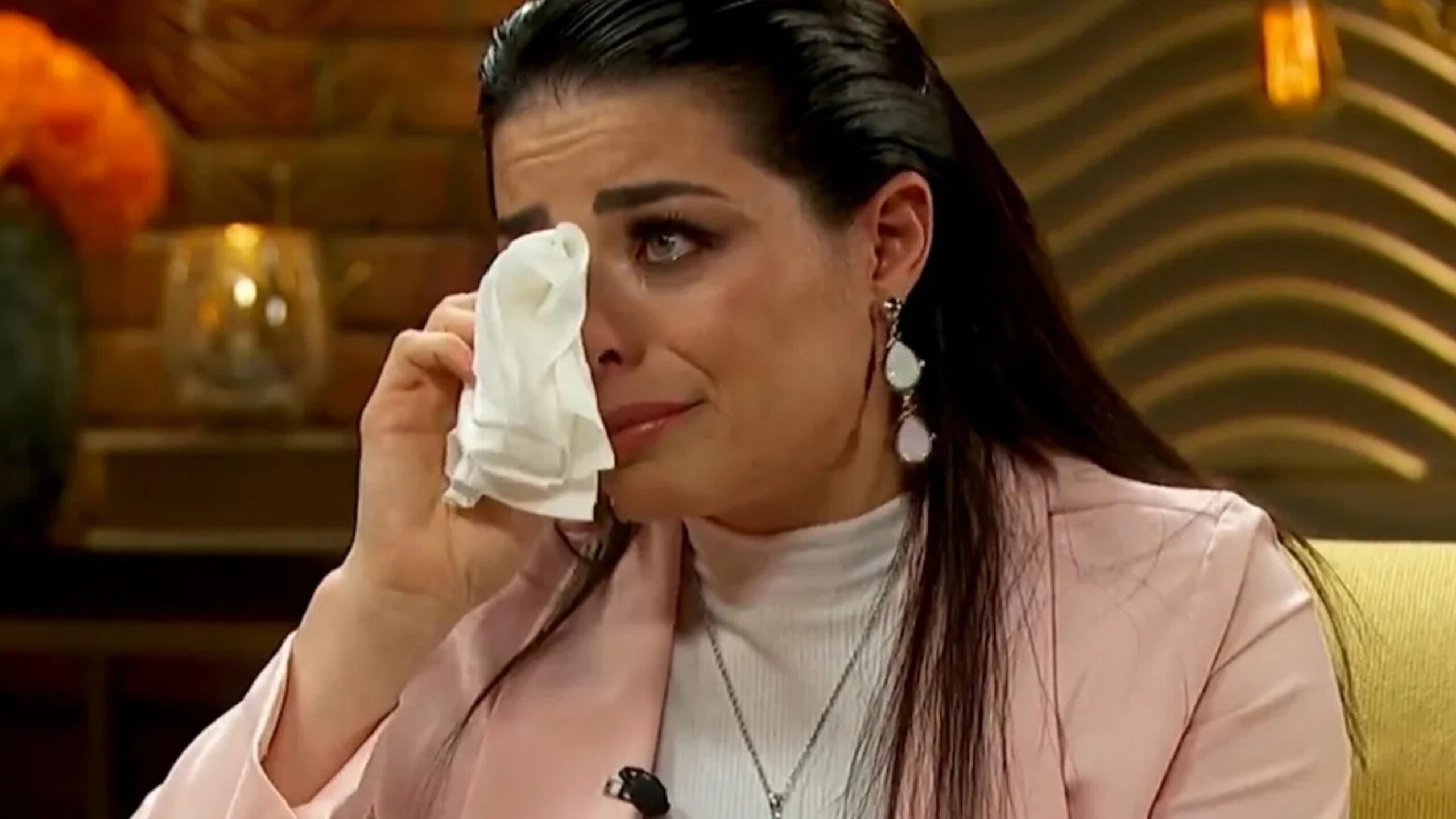 Violeta Isfel